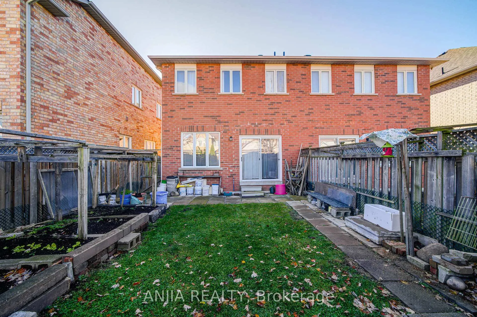 Photo 37 of 10 Wingrove Street, Markham, Wismer — HOMEH