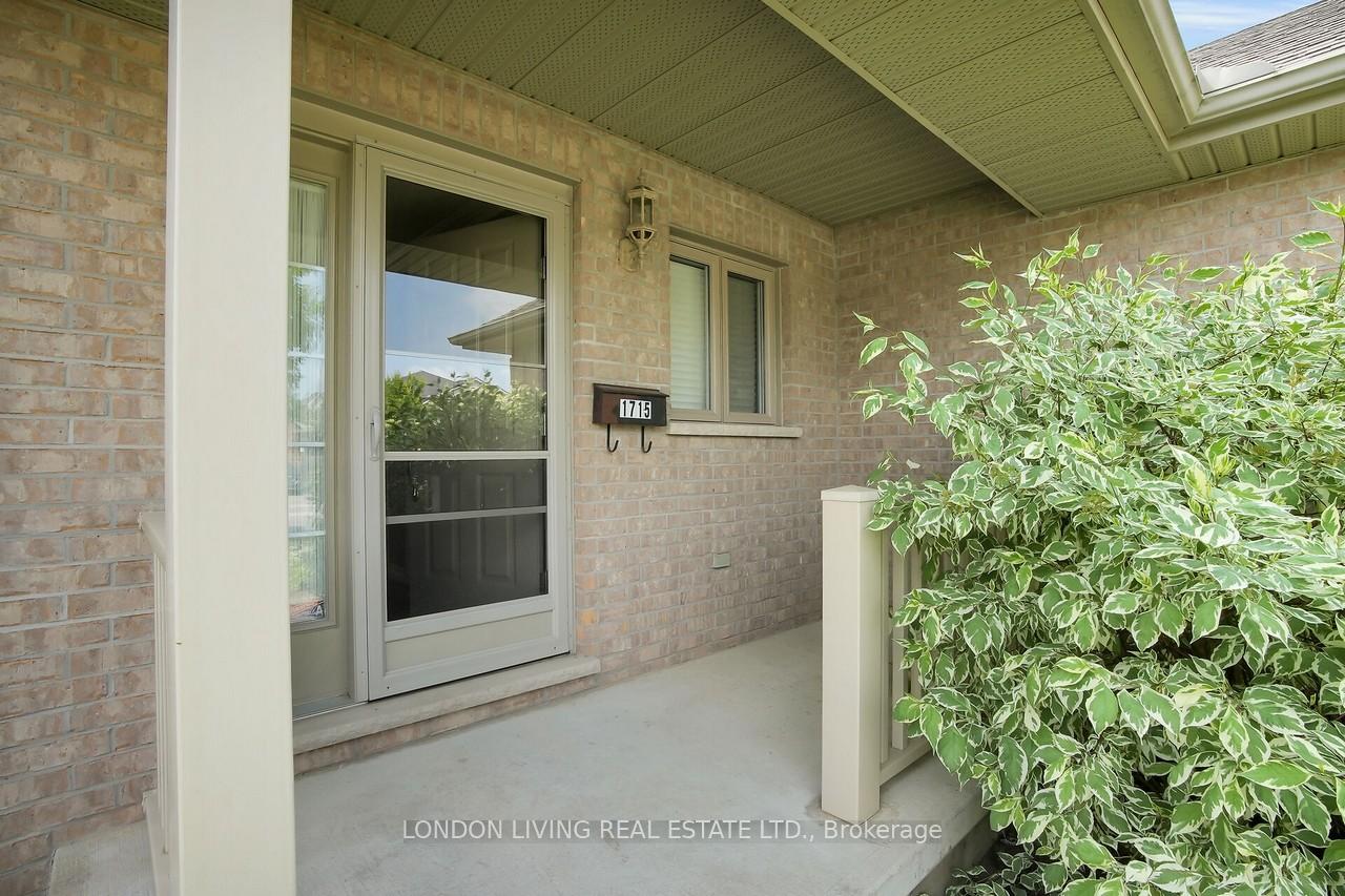 Photo 5 of 1715 Milestone Road, London, North C — HOMEH