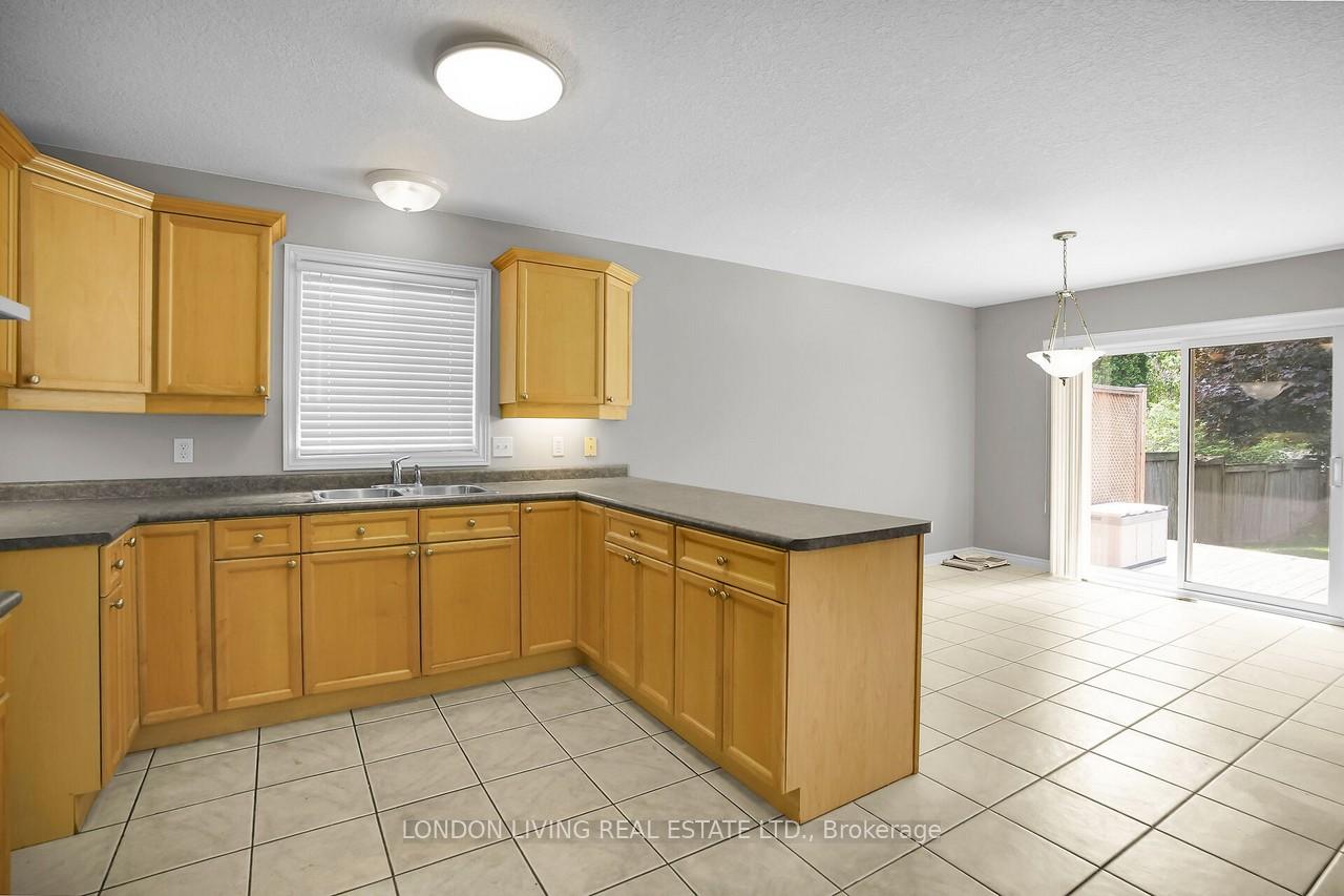 Photo 6 of 1715 Milestone Road, London, North C — HOMEH