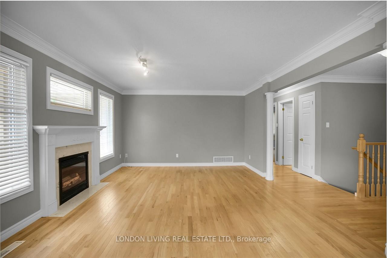 Photo 11 of 1715 Milestone Road, London, North C — HOMEH
