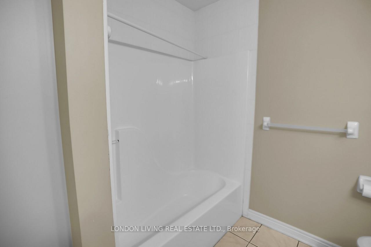 Photo 15 of 1715 Milestone Road, London, North C — HOMEH