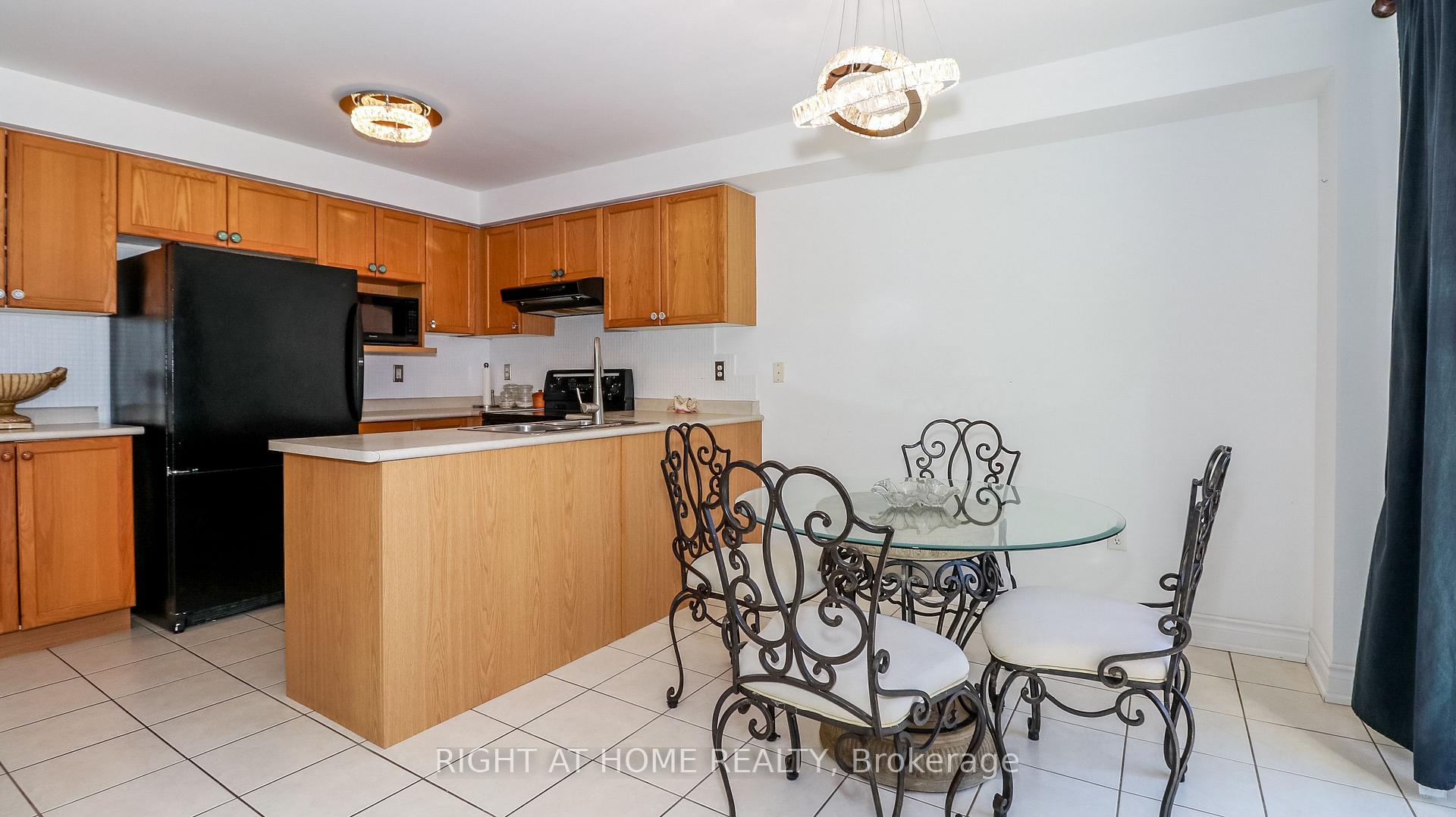 Photo 4 of 2072 Wilson Street, Innisfil, Alcona — HOMEH