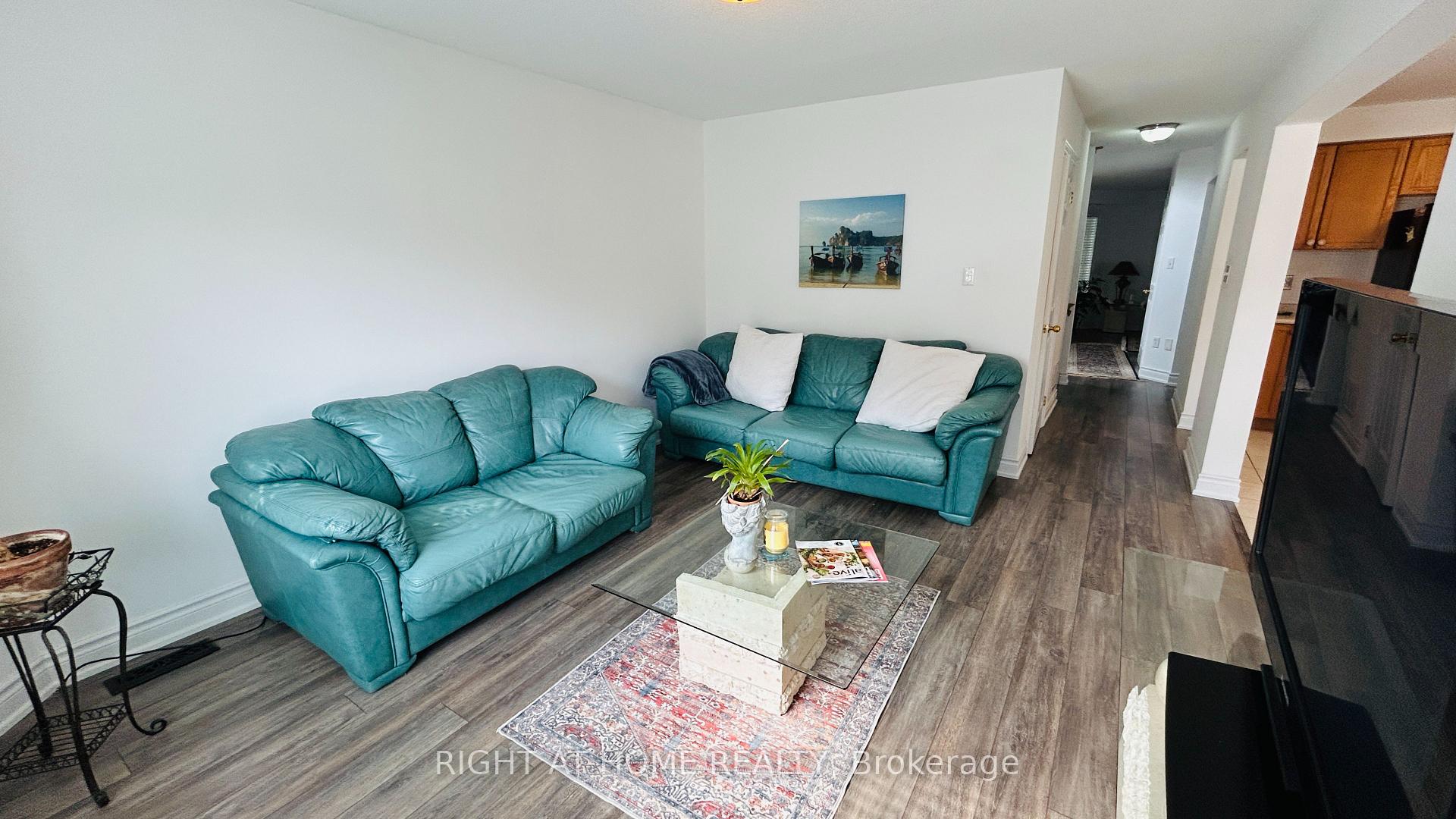 Photo 8 of 2072 Wilson Street, Innisfil, Alcona — HOMEH