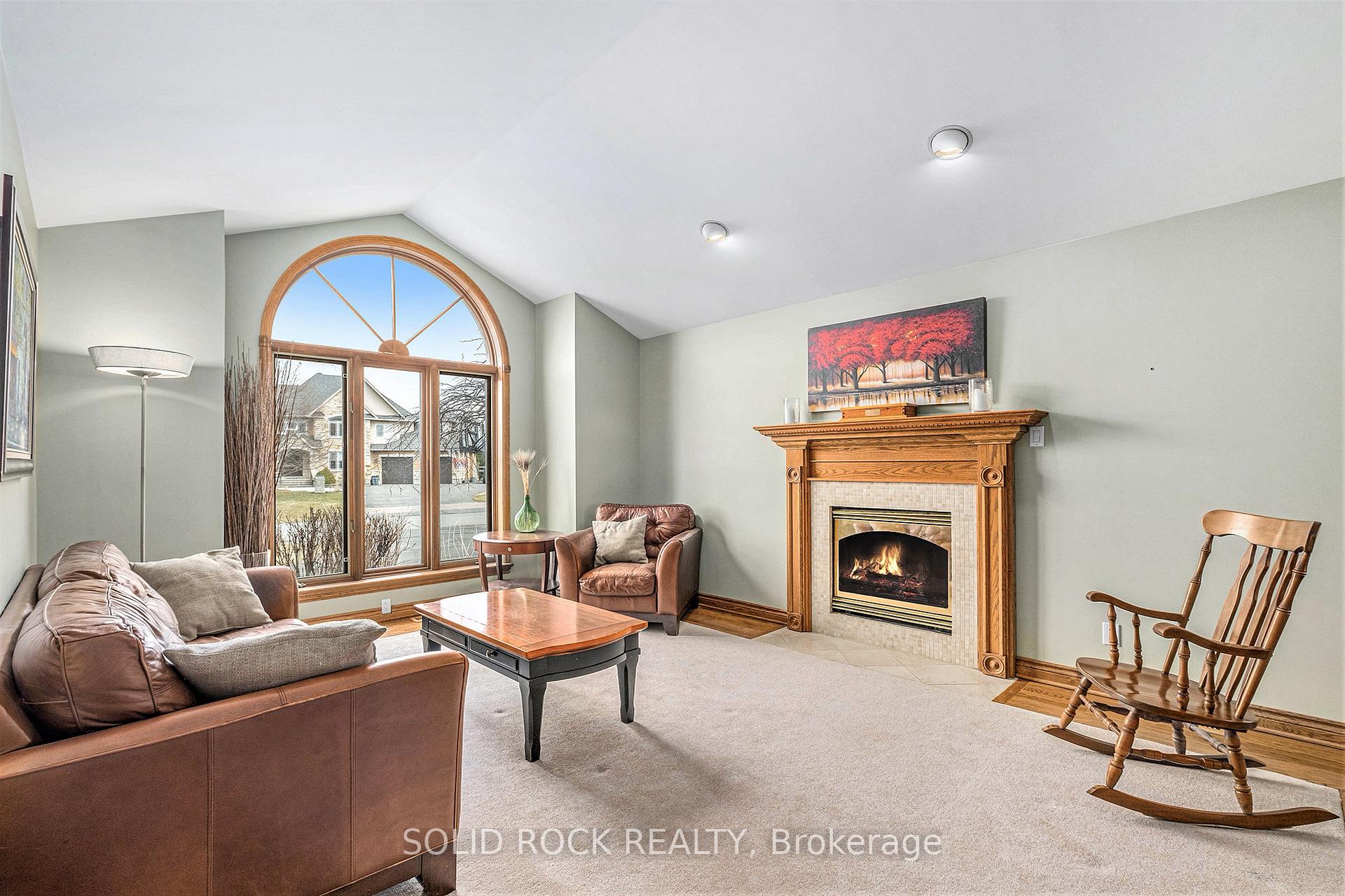 Photo 6 of 6634 Old Forest Drive, Ottawa, North Gower — HOMEH