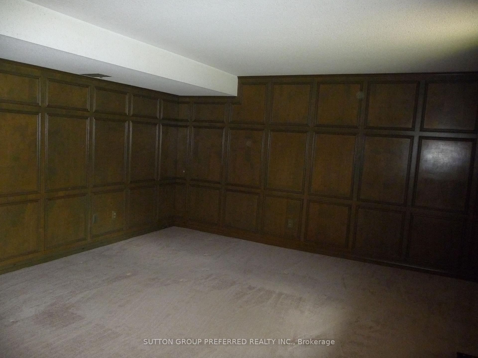 Photo 12 of 948 Dalkeith Avenue, London, North H — HOMEH
