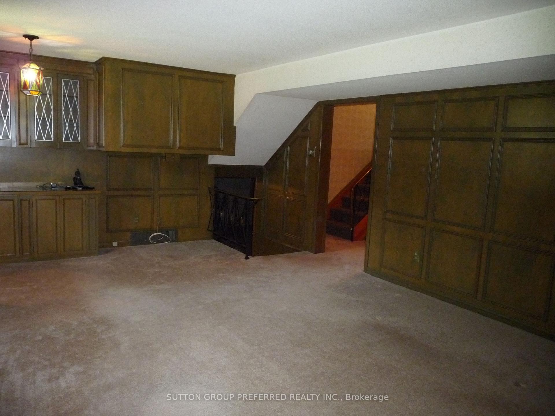 Photo 19 of 948 Dalkeith Avenue, London, North H — HOMEH