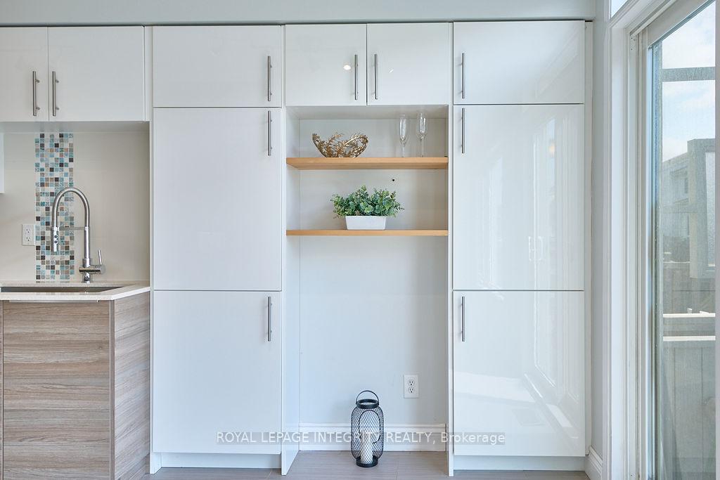 Photo 12 of 333 Brigitta Street, Ottawa, Kanata - Emerald Meadows/Trailwest — HOMEH
