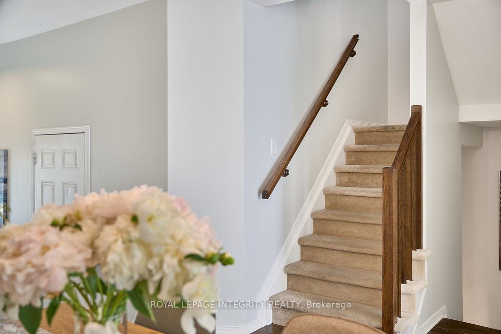 Photo 19 of 333 Brigitta Street, Ottawa, Kanata - Emerald Meadows/Trailwest — HOMEH