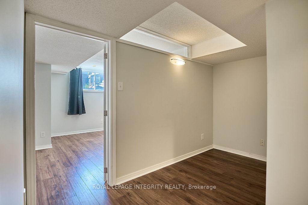 Photo 32 of 333 Brigitta Street, Ottawa, Kanata - Emerald Meadows/Trailwest — HOMEH