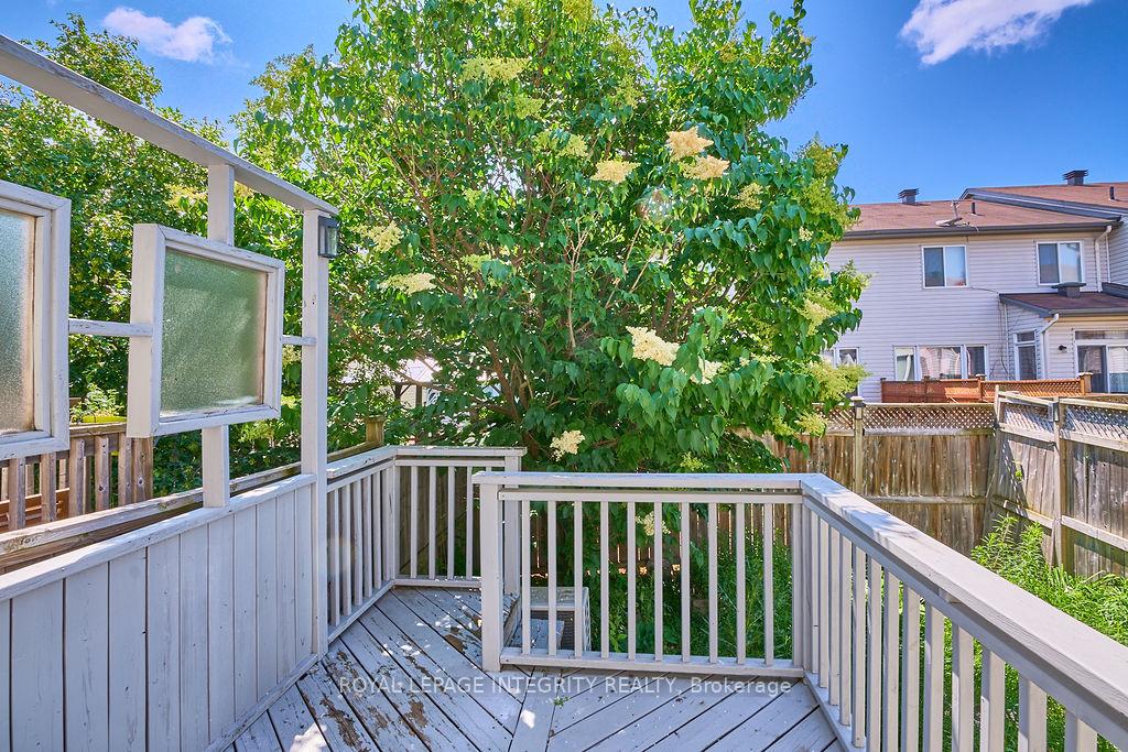 Photo 33 of 333 Brigitta Street, Ottawa, Kanata - Emerald Meadows/Trailwest — HOMEH