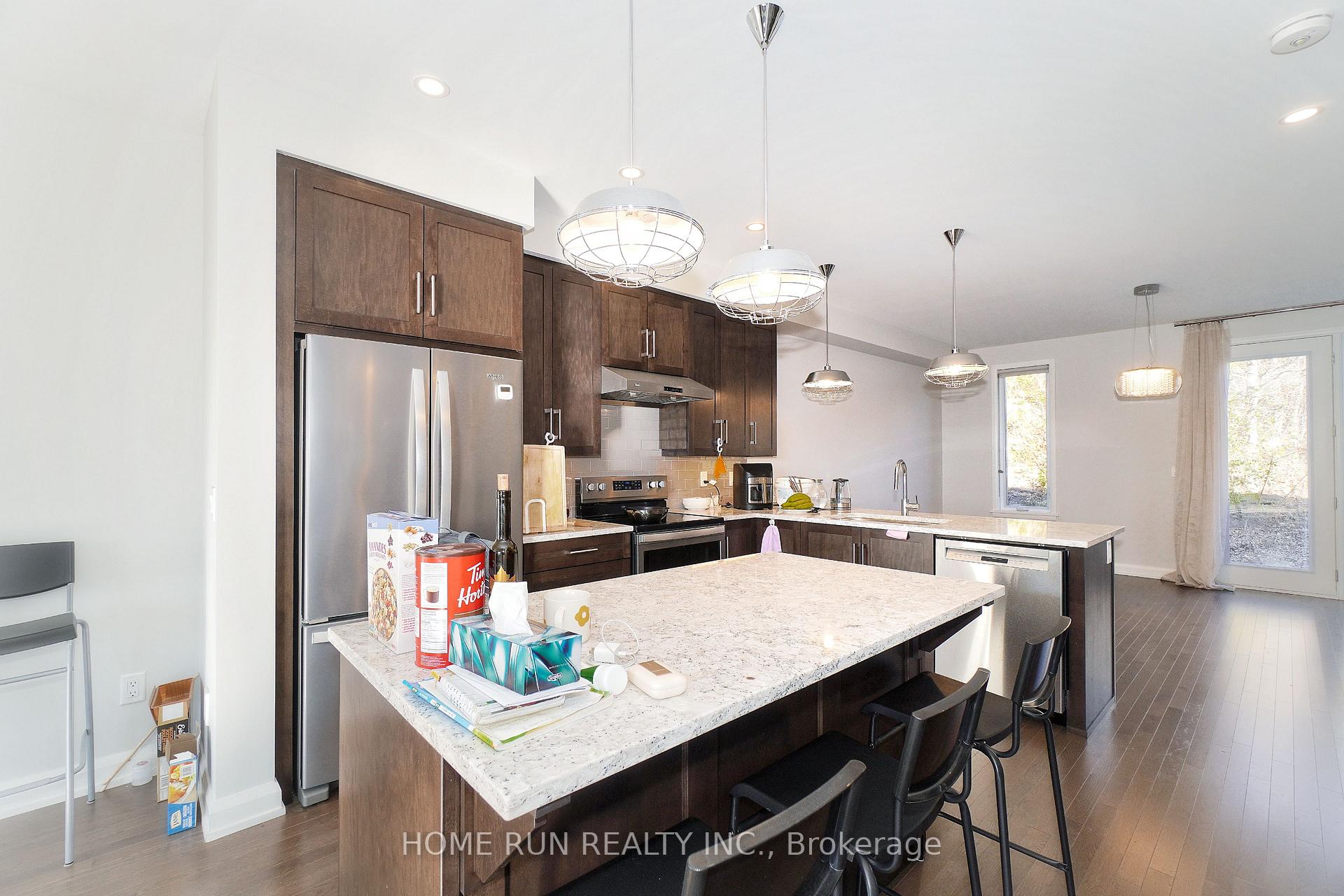 Photo 10 of 135 Boundstone Way, Ottawa, Kanata - Kanata Lakes/Heritage Hills — HOMEH