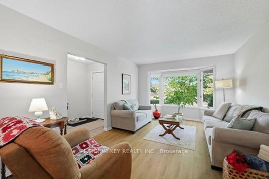 Photo 7 of 23 Lynngate Grove, London, South M — HOMEH