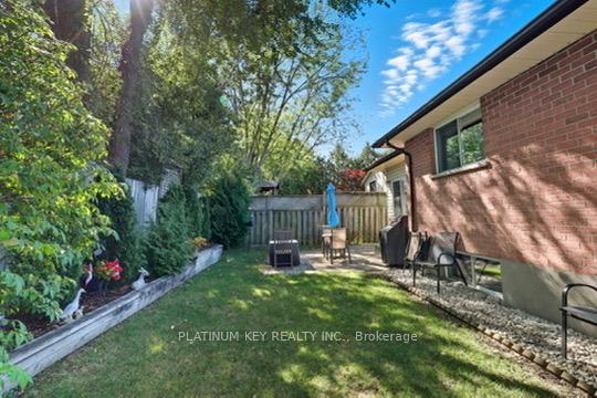 Photo 38 of 23 Lynngate Grove, London, South M — HOMEH