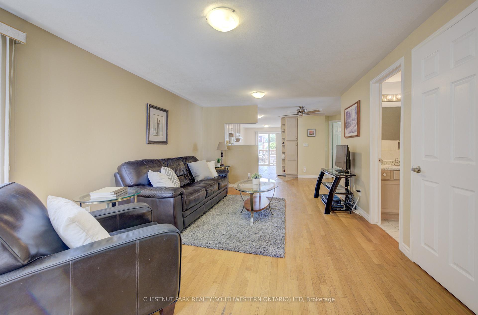 Photo 7 of 34 4th Avenue, Kitchener — HOMEH