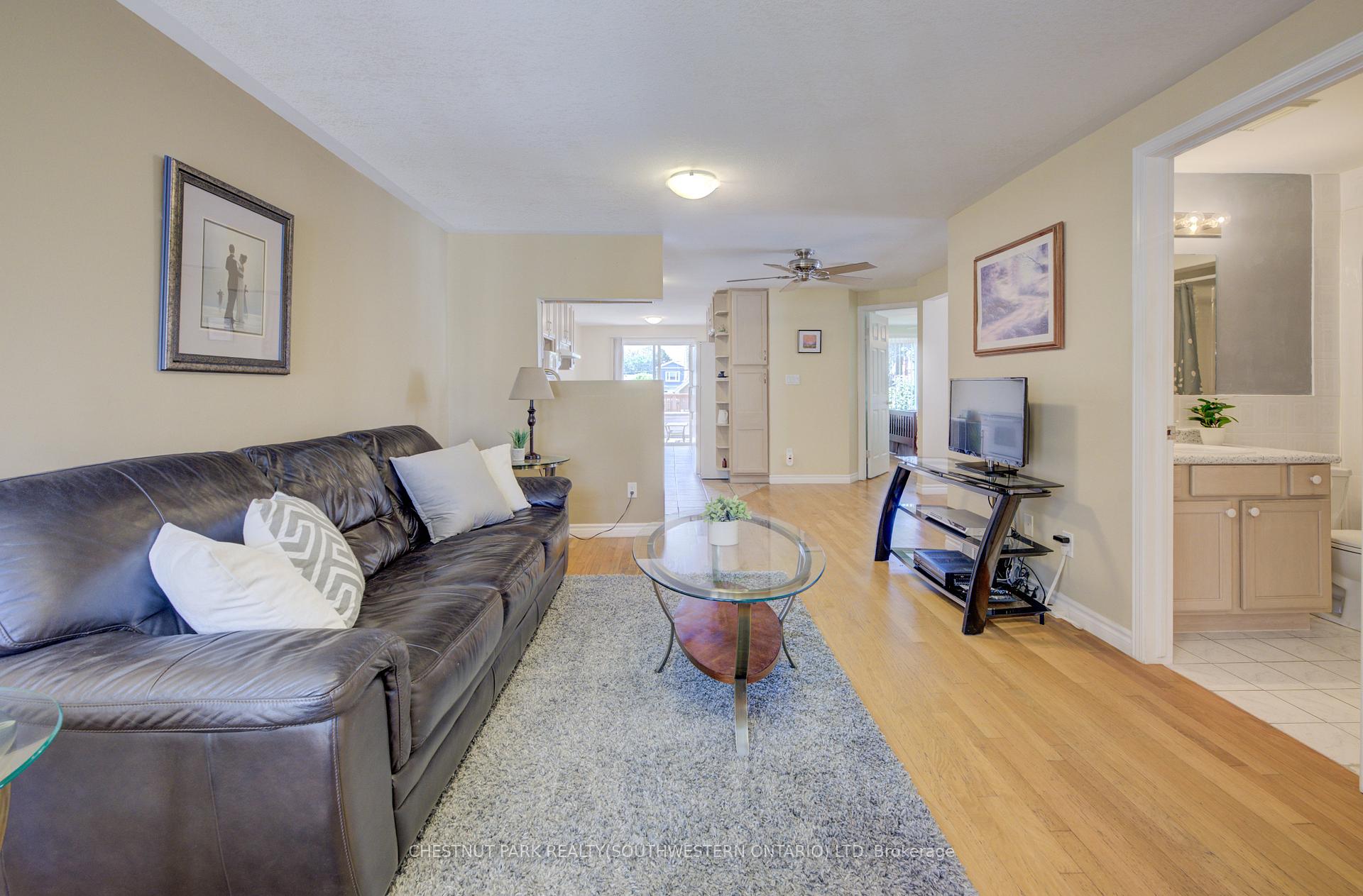 Photo 8 of 34 4th Avenue, Kitchener — HOMEH