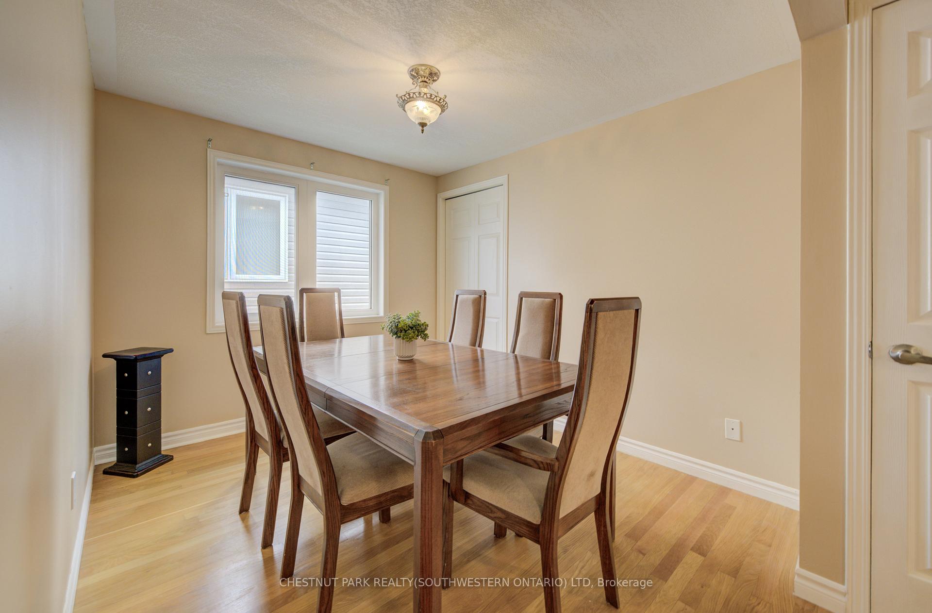 Photo 19 of 34 4th Avenue, Kitchener — HOMEH