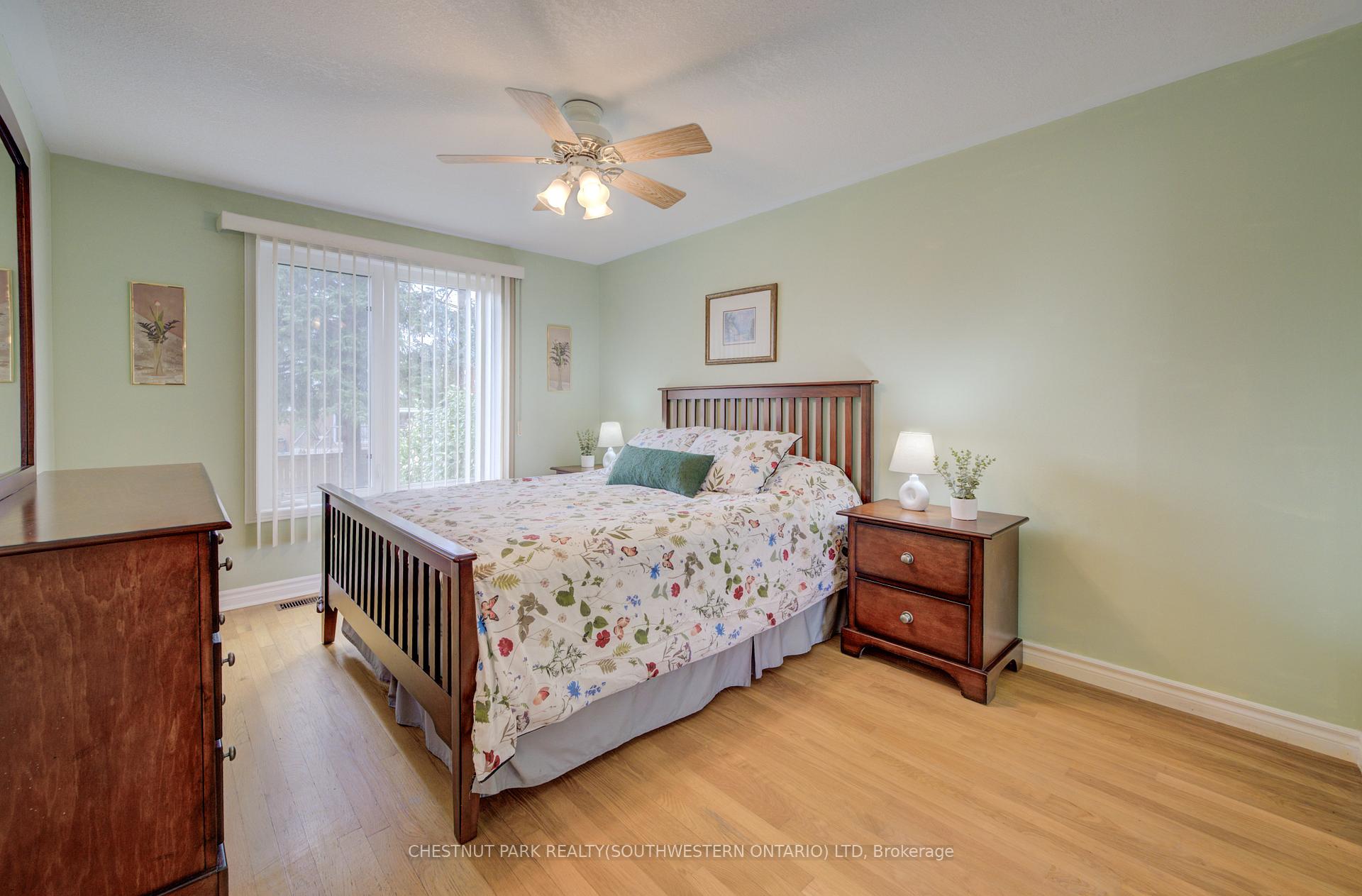Photo 20 of 34 4th Avenue, Kitchener — HOMEH