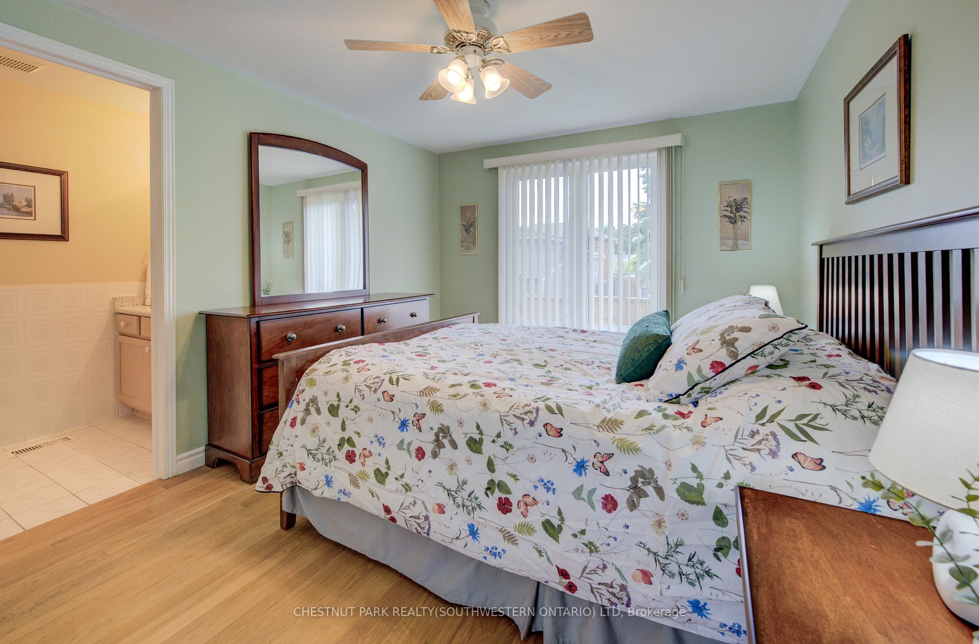 Photo 21 of 34 4th Avenue, Kitchener — HOMEH