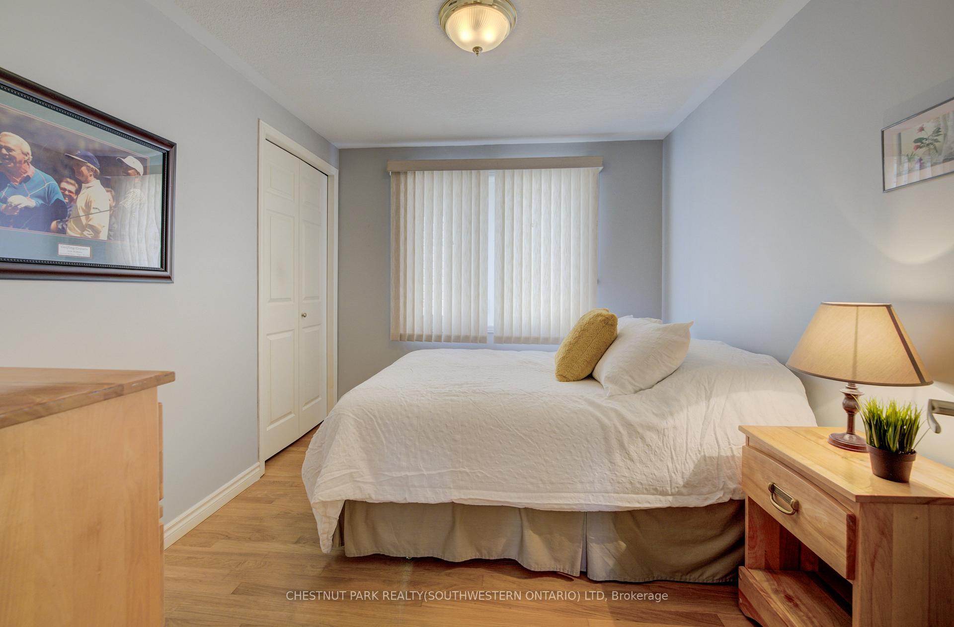 Photo 23 of 34 4th Avenue, Kitchener — HOMEH
