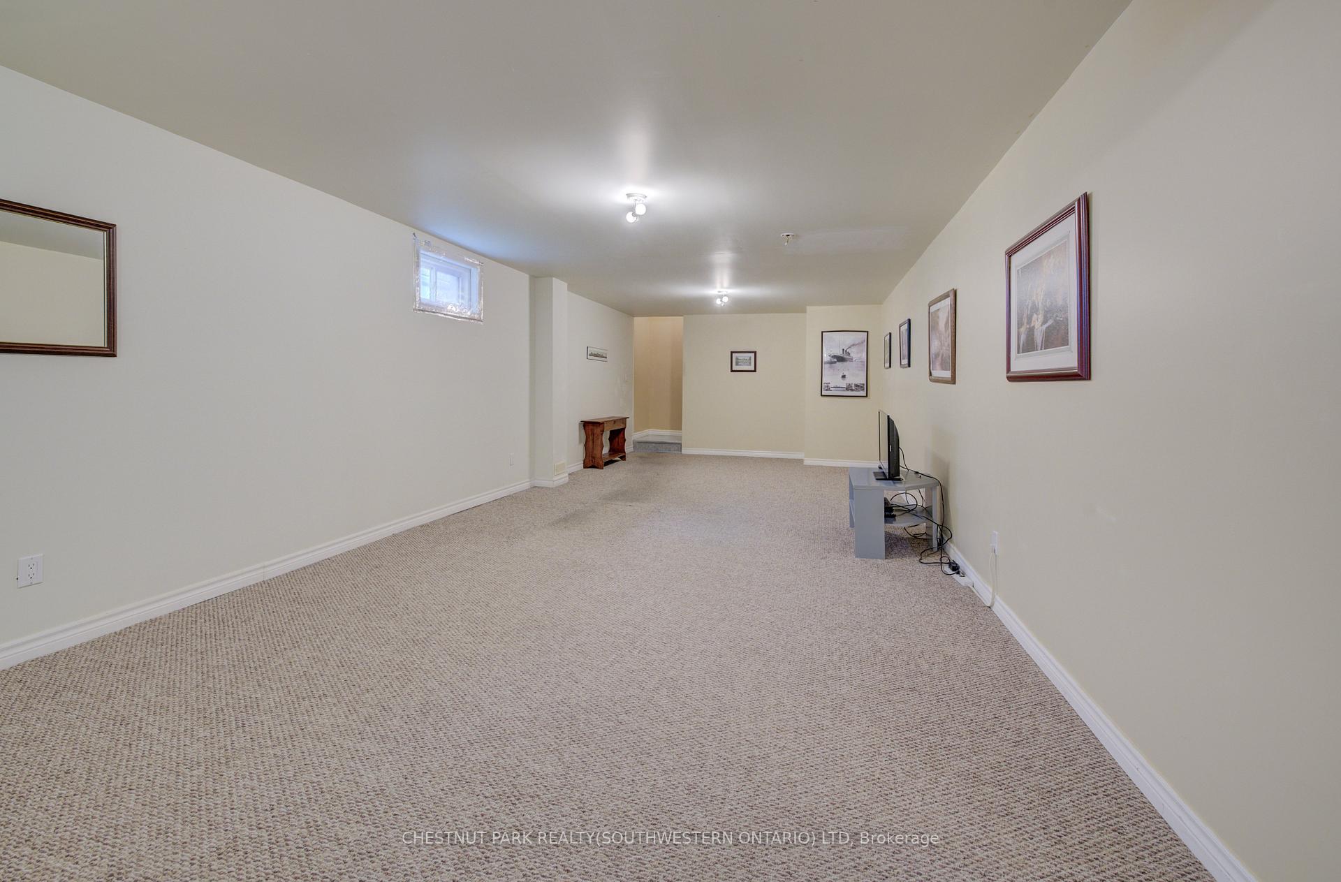 Photo 31 of 34 4th Avenue, Kitchener — HOMEH