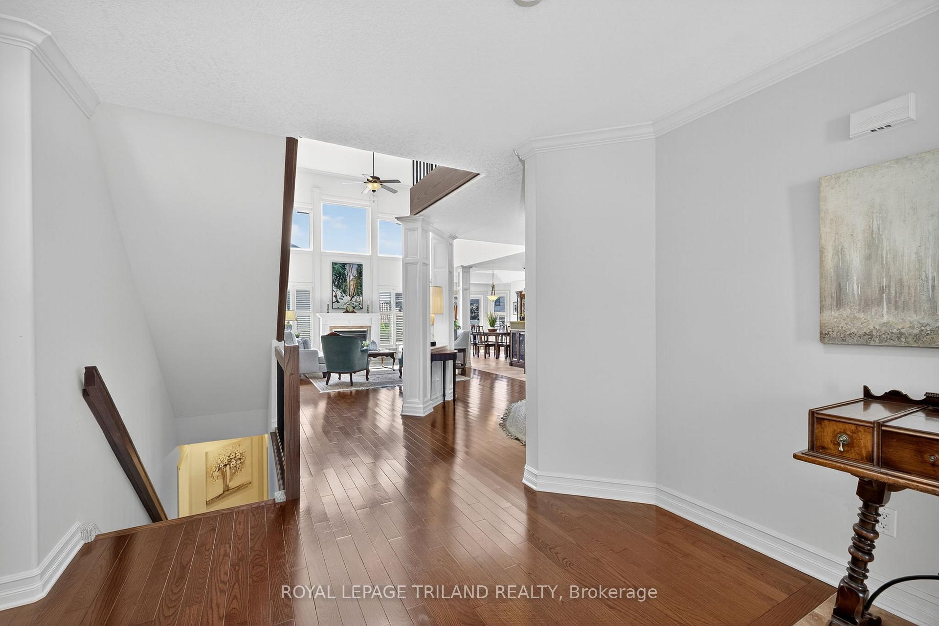 Photo 6 of 908 Collins Drive, London, South L — HOMEH