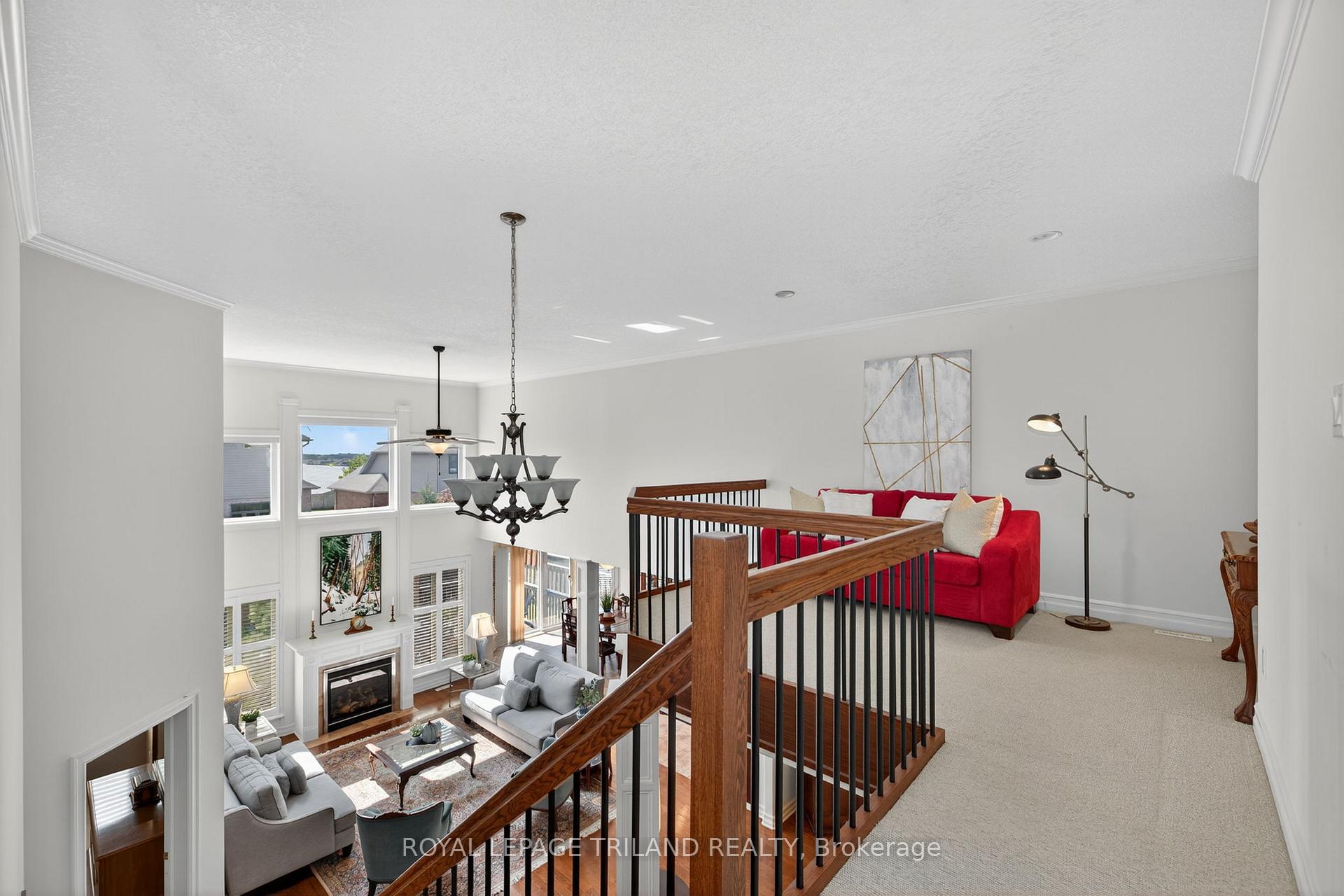 Photo 33 of 908 Collins Drive, London, South L — HOMEH