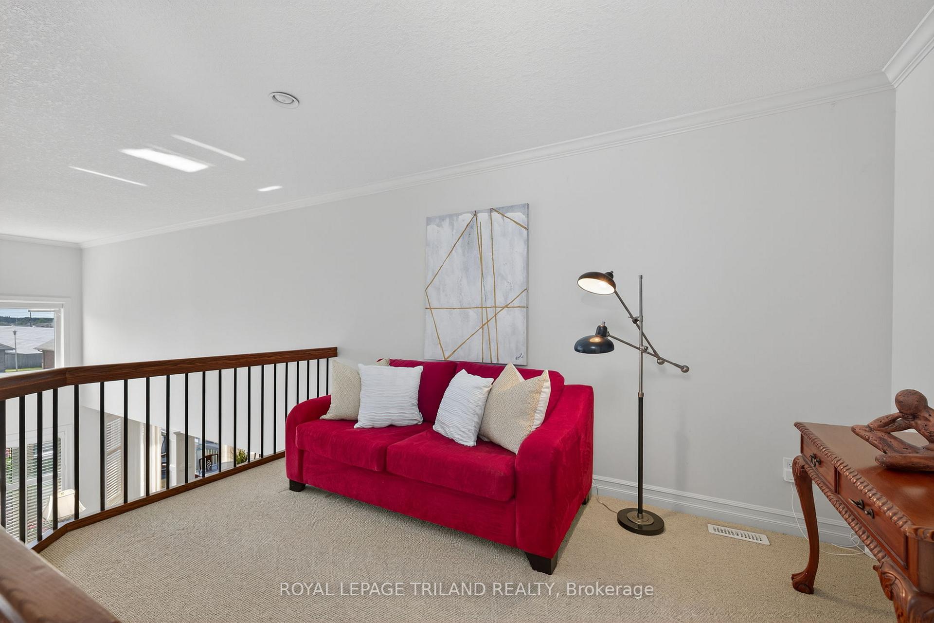 Photo 34 of 908 Collins Drive, London, South L — HOMEH