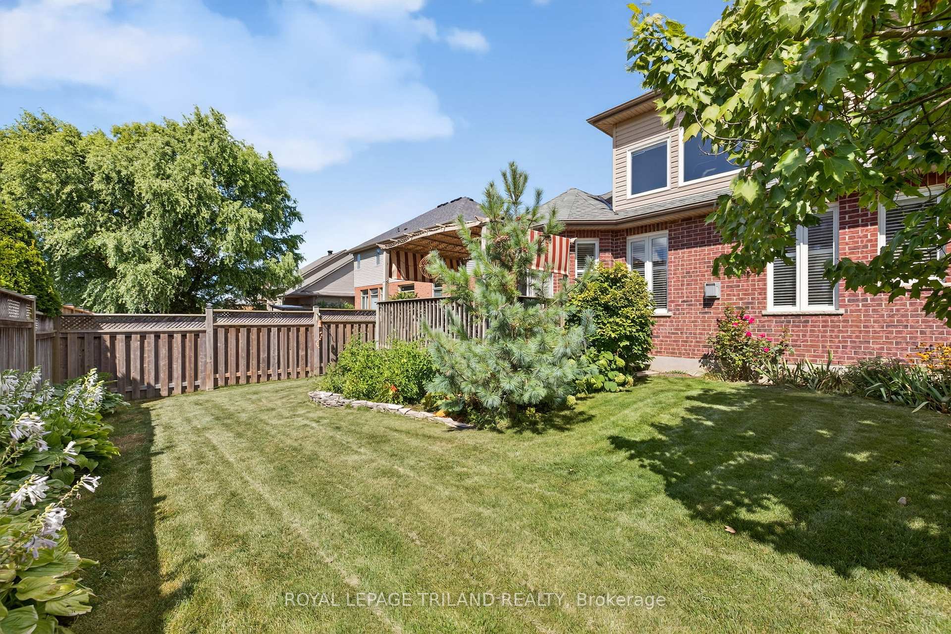 Photo 44 of 908 Collins Drive, London, South L — HOMEH