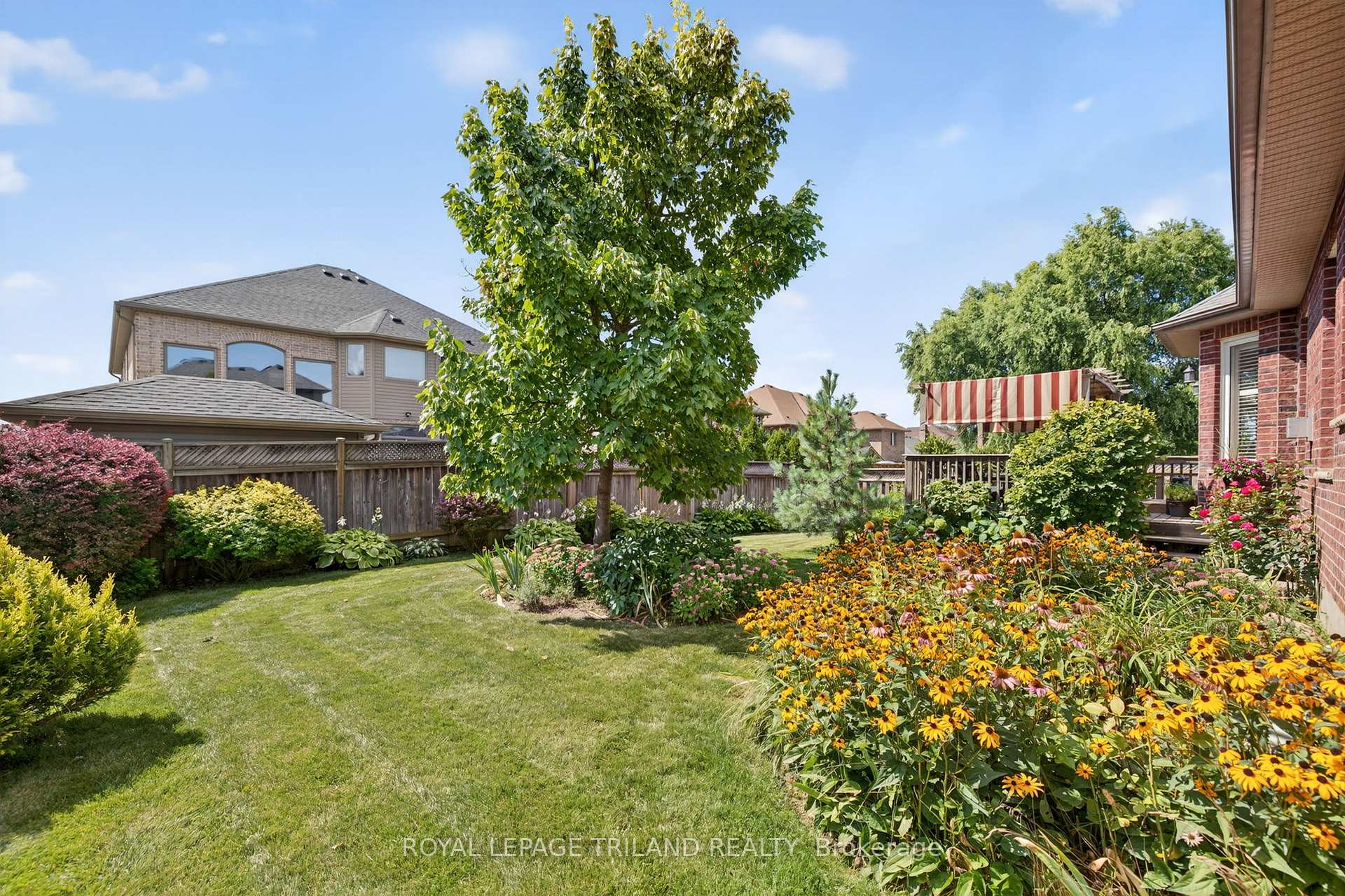 Photo 46 of 908 Collins Drive, London, South L — HOMEH
