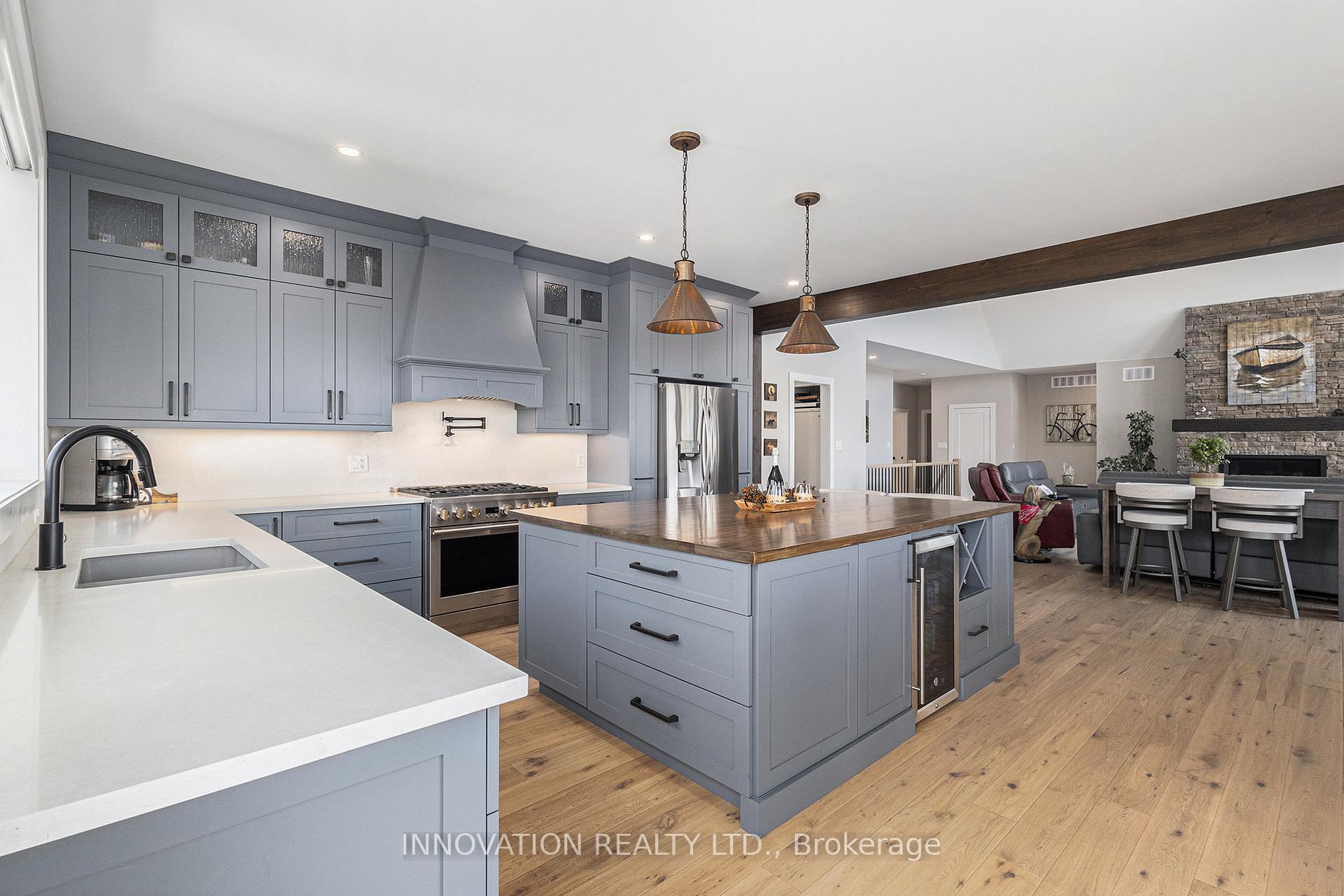 Photo 11 of 1048 Boucher Crescent, Ottawa, Manotick South to Roger Stevens — HOMEH
