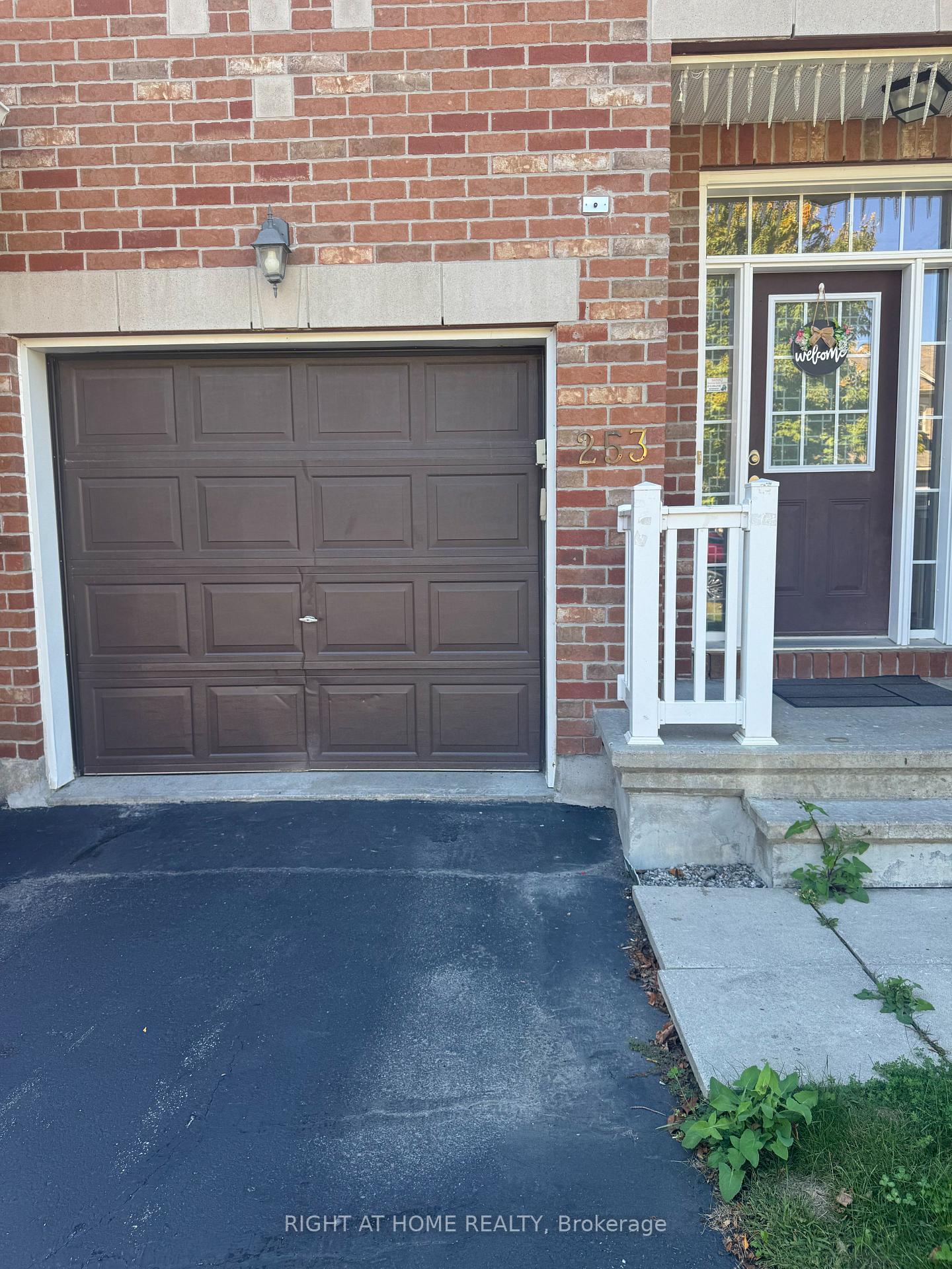 Photo 2 of 253 Waymark Crescent, Ottawa, Kanata - Bridlewood — HOMEH