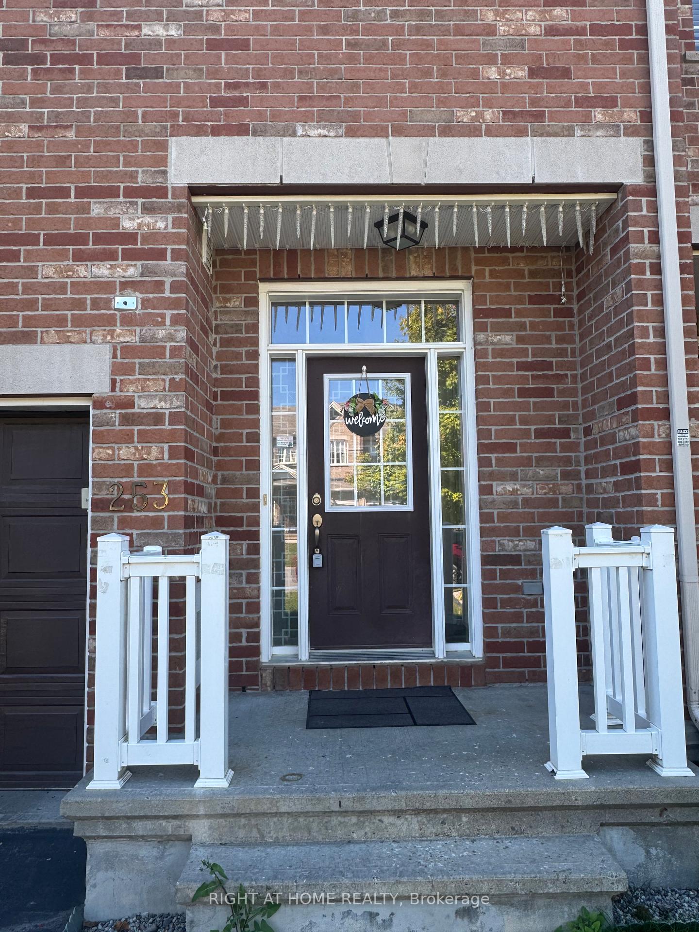 Photo 3 of 253 Waymark Crescent, Ottawa, Kanata - Bridlewood — HOMEH