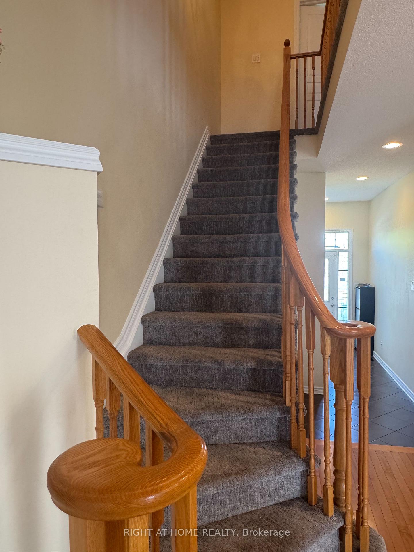 Photo 16 of 253 Waymark Crescent, Ottawa, Kanata - Bridlewood — HOMEH