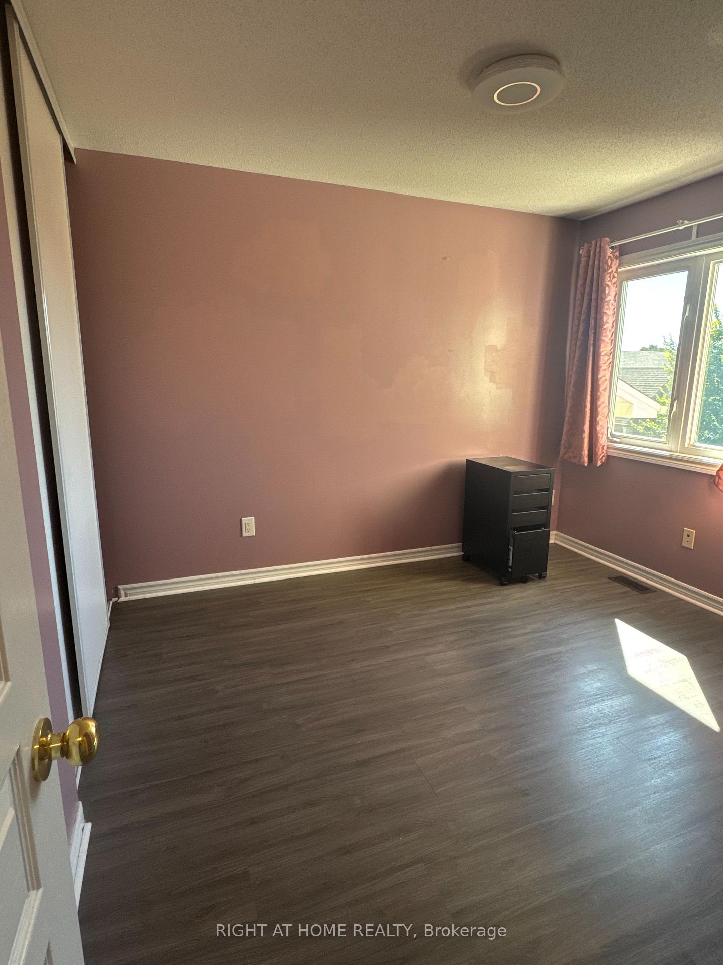 Photo 24 of 253 Waymark Crescent, Ottawa, Kanata - Bridlewood — HOMEH