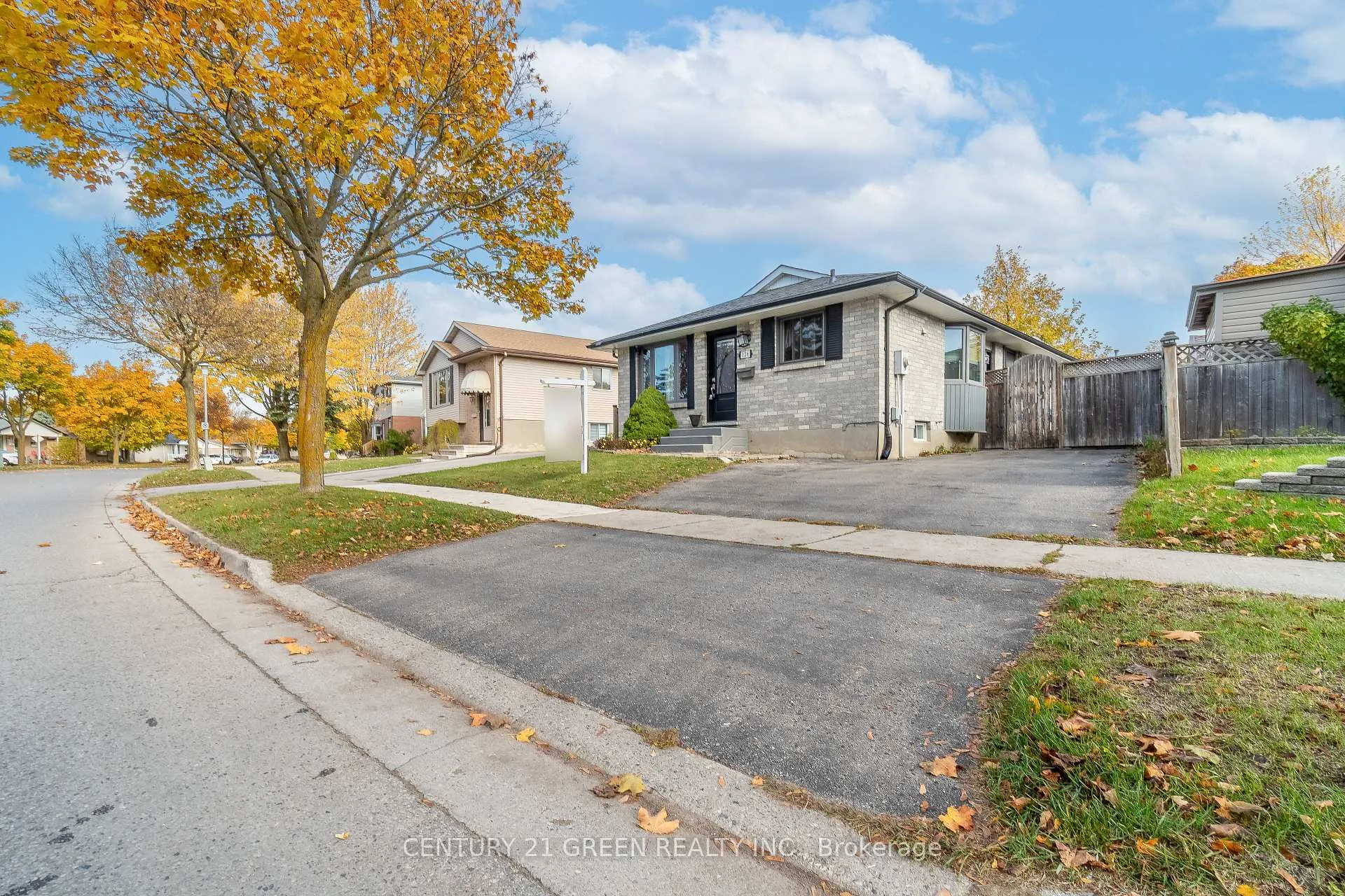 Photo 6 of 126 Carlyle Drive, London, East I — HOMEH