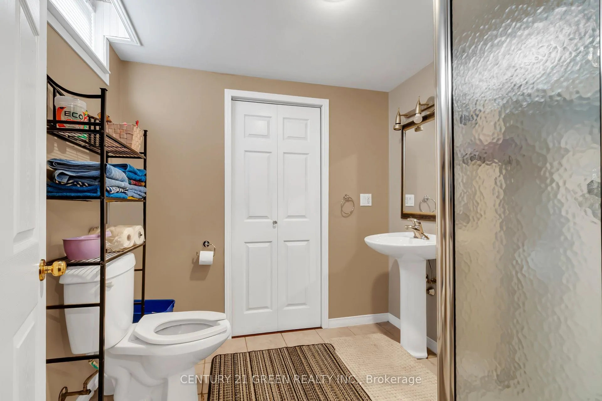 Photo 30 of 126 Carlyle Drive, London, East I — HOMEH