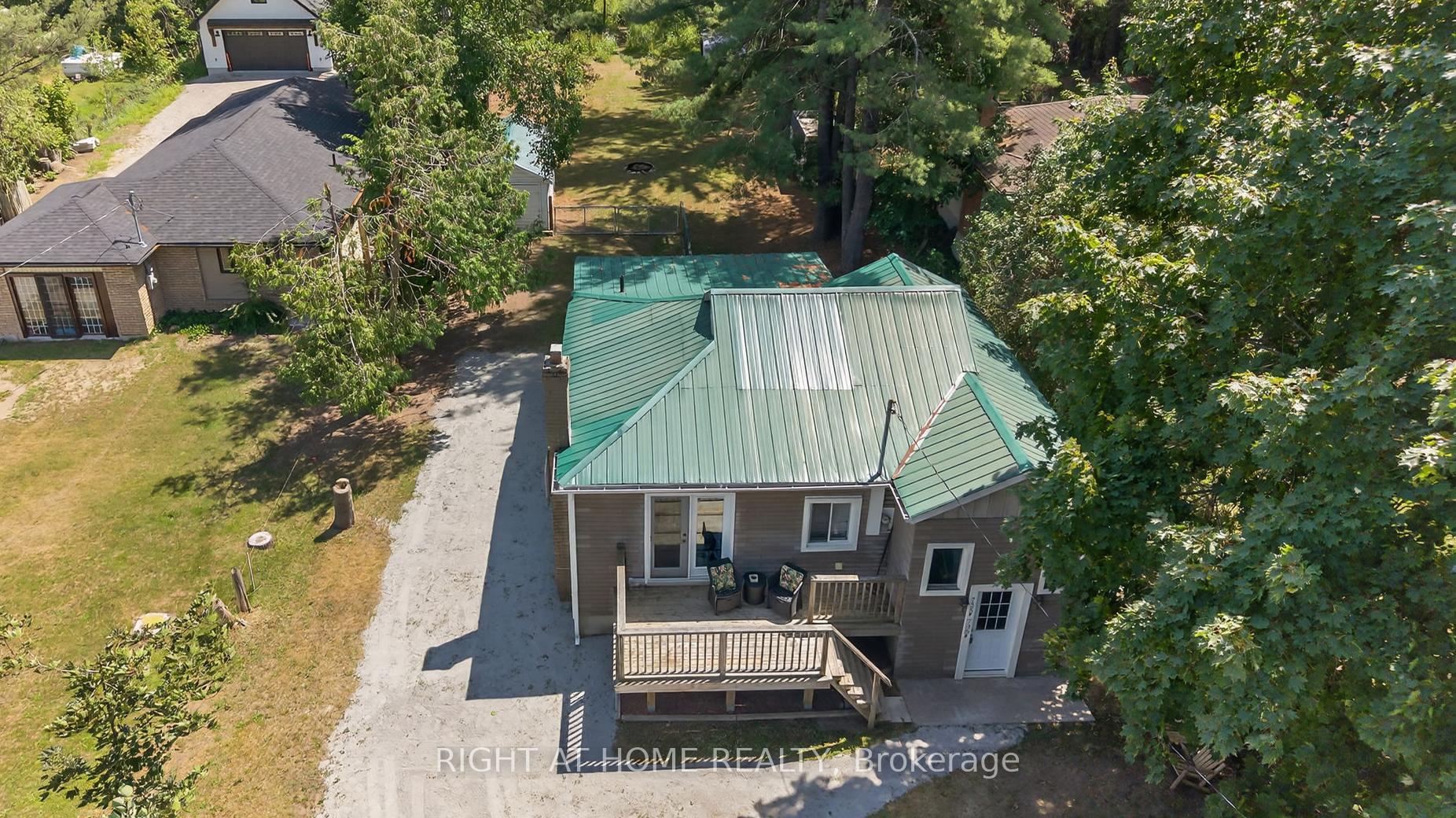 Photo 1 of 735 Pinegrove Avenue, Innisfil, Alcona — HOMEH