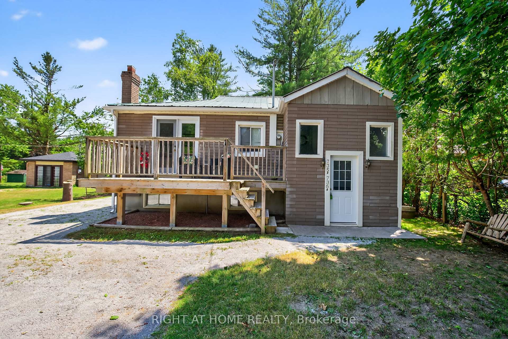 Photo 3 of 735 Pinegrove Avenue, Innisfil, Alcona — HOMEH