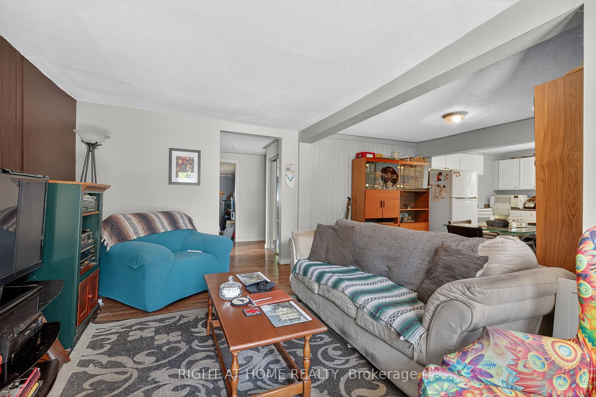 Photo 11 of 735 Pinegrove Avenue, Innisfil, Alcona — HOMEH
