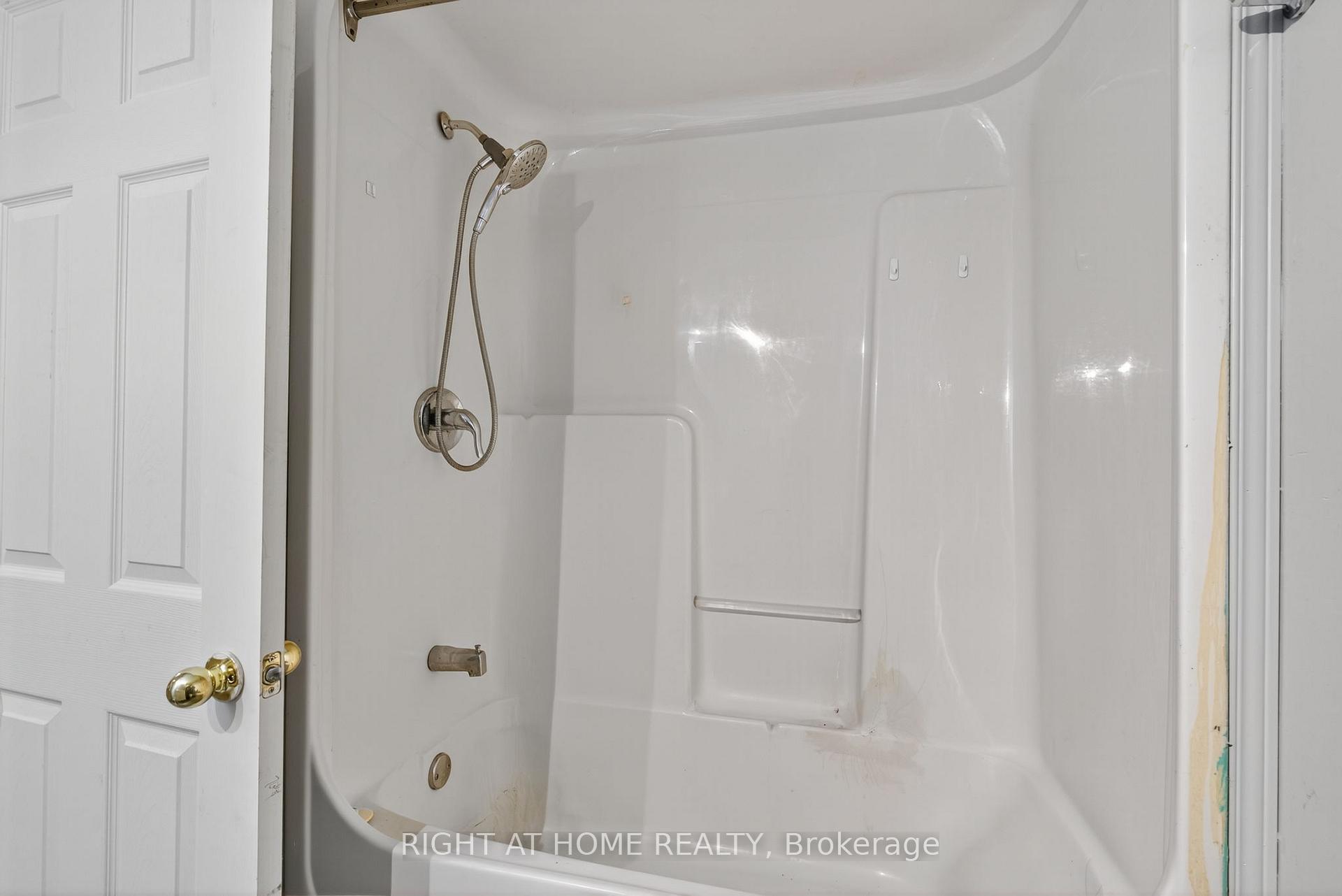 Photo 24 of 735 Pinegrove Avenue, Innisfil, Alcona — HOMEH