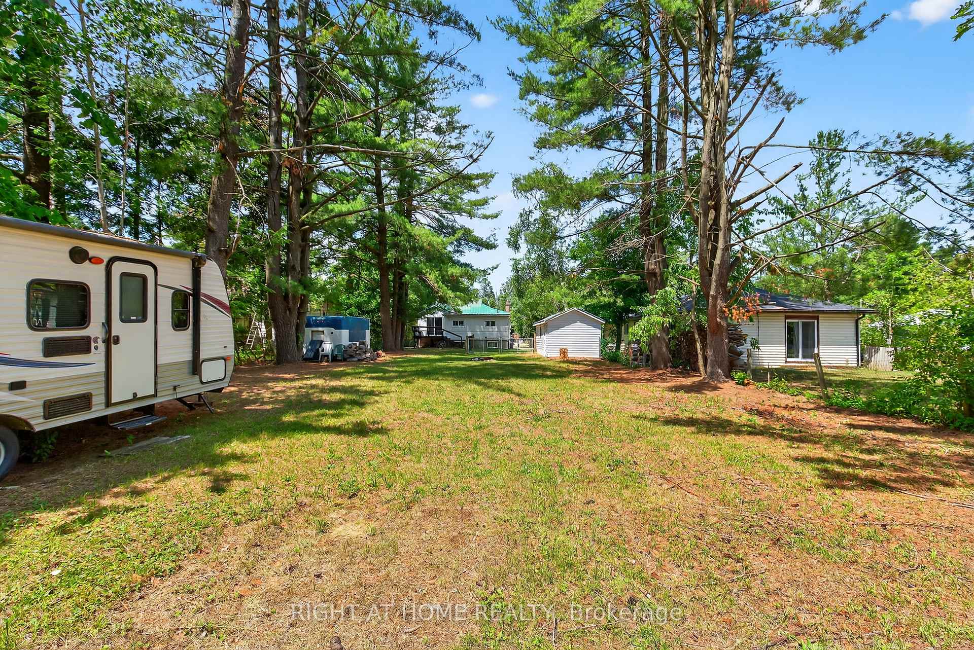Photo 30 of 735 Pinegrove Avenue, Innisfil, Alcona — HOMEH
