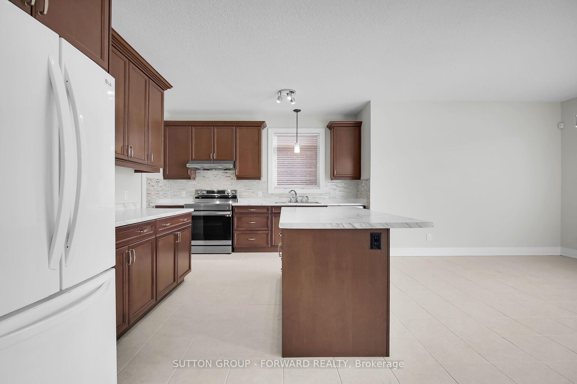 Photo 7 of 855 Rollingacres Place, London, North C — HOMEH