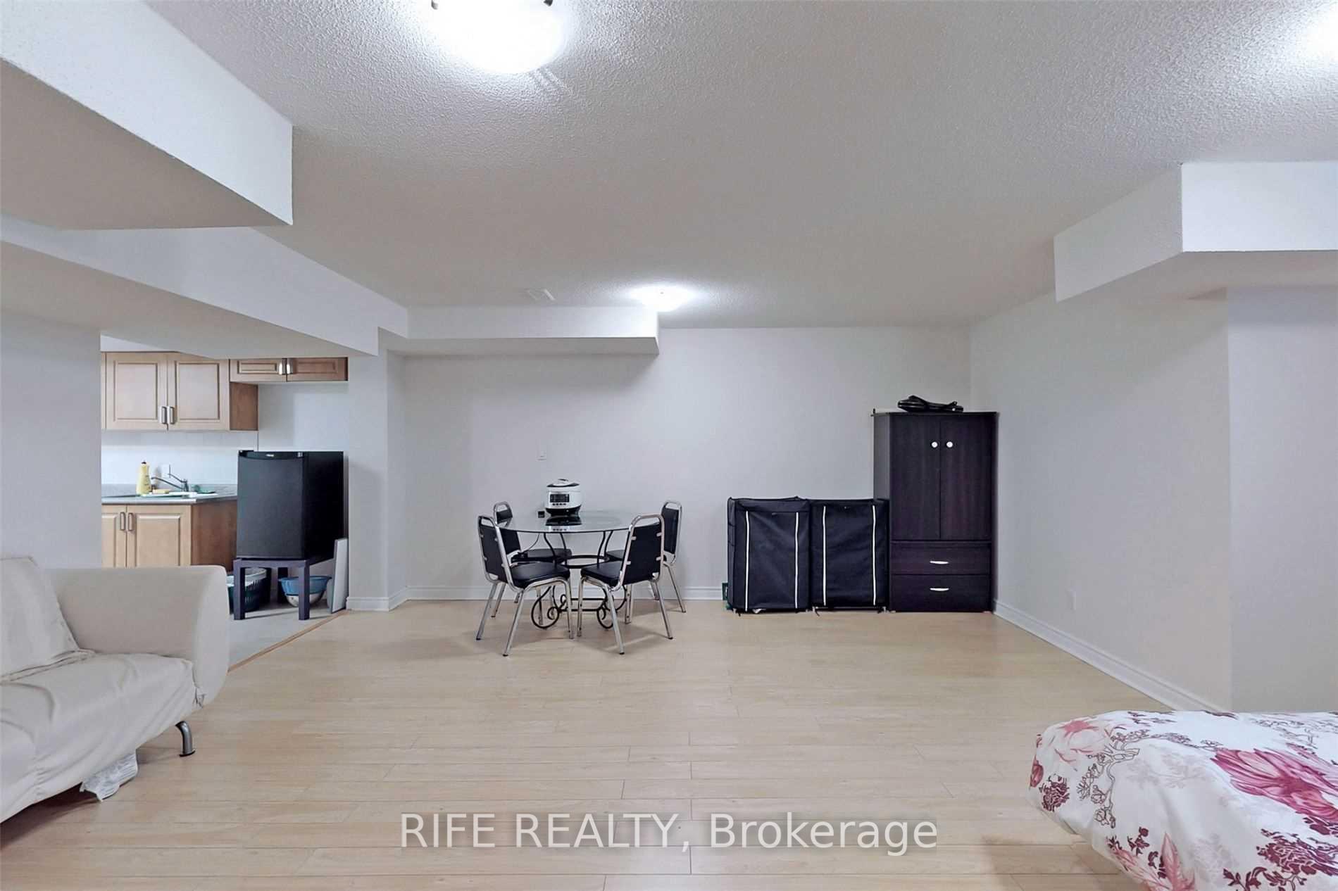 Photo 8 of 81 Old Kennedy Road, Markham, Milliken Mills East — HOMEH