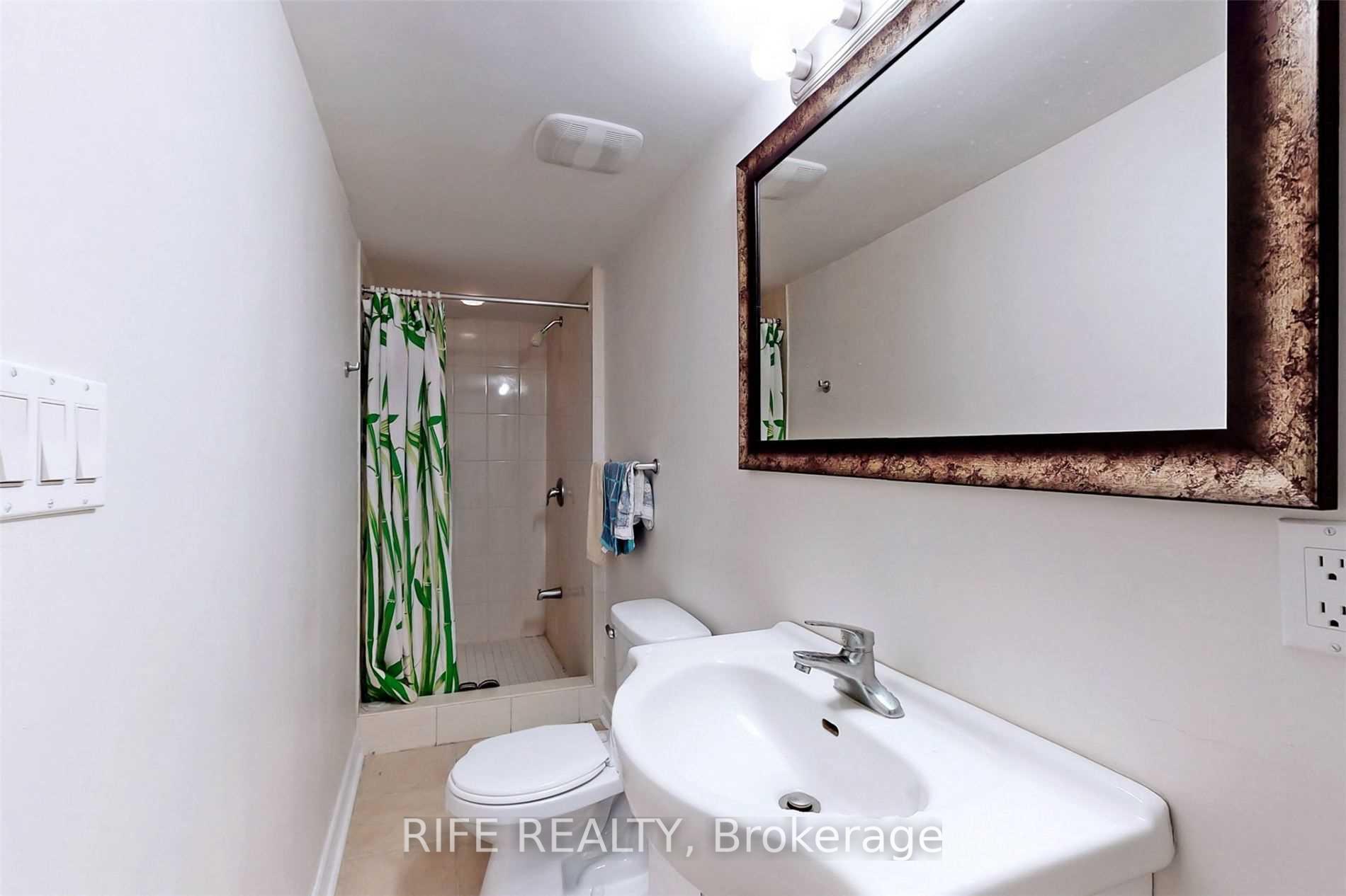 Photo 10 of 81 Old Kennedy Road, Markham, Milliken Mills East — HOMEH