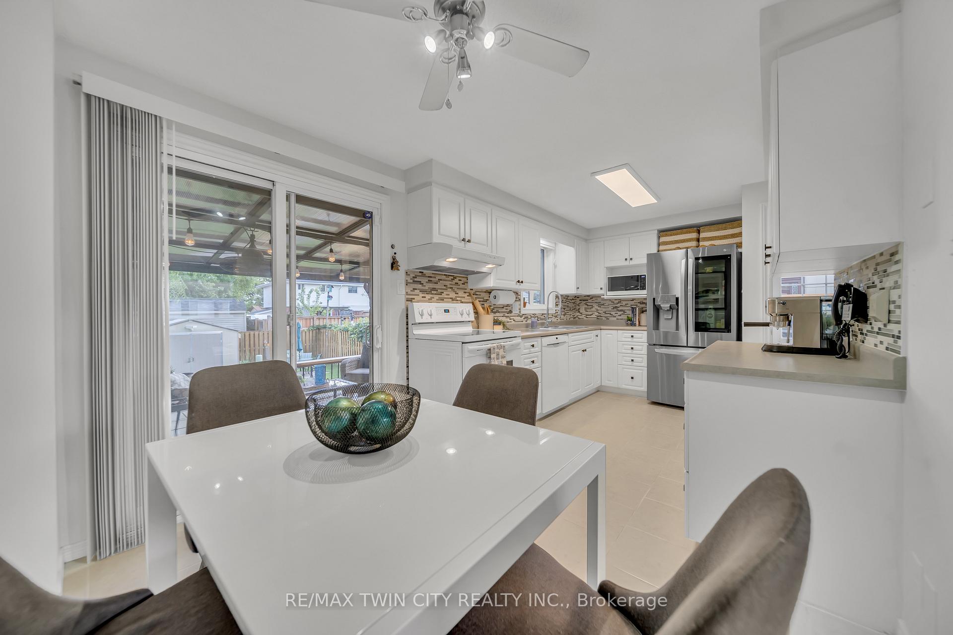 Photo 10 of 477 Strasburg Road, Kitchener — HOMEH