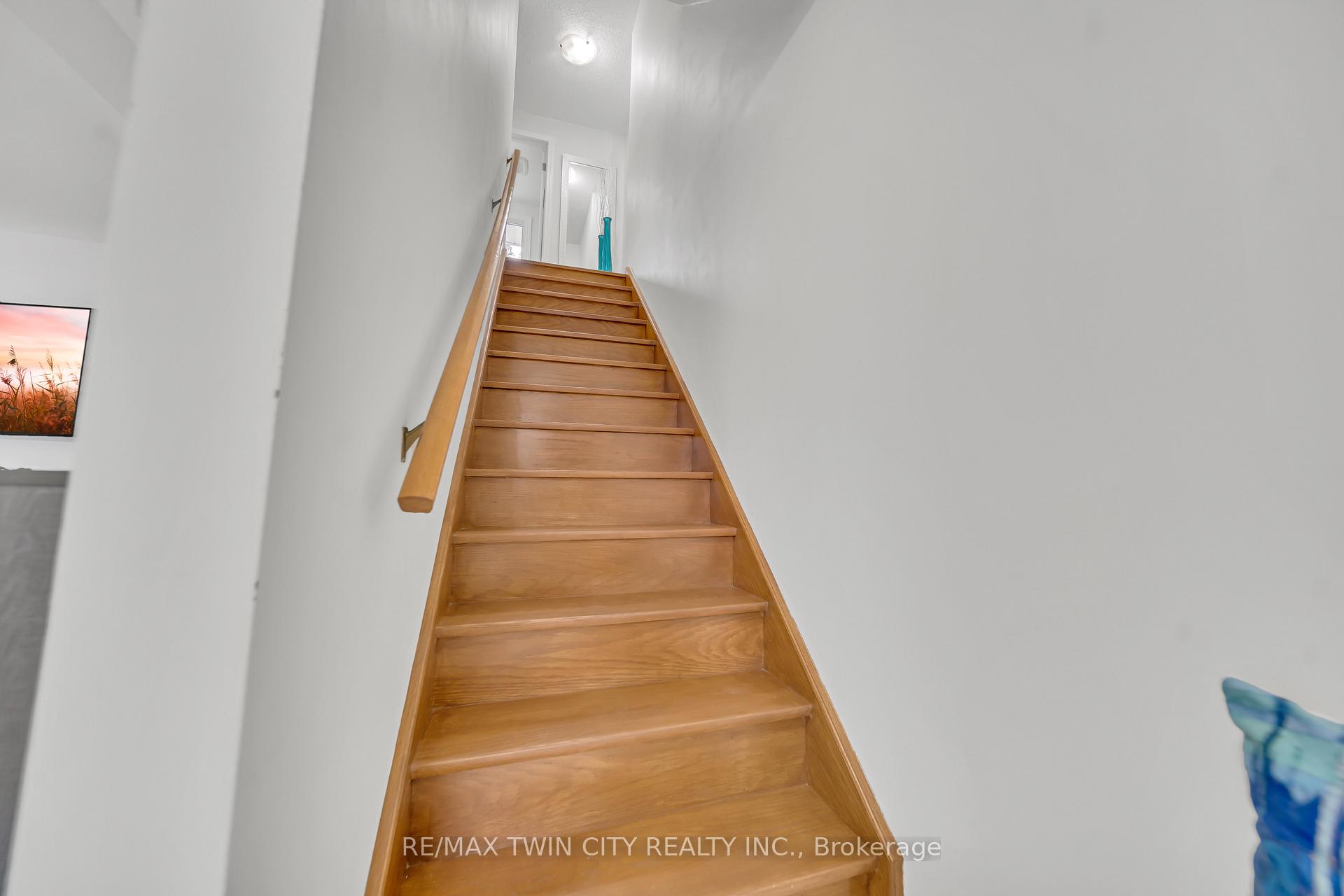 Photo 14 of 477 Strasburg Road, Kitchener — HOMEH