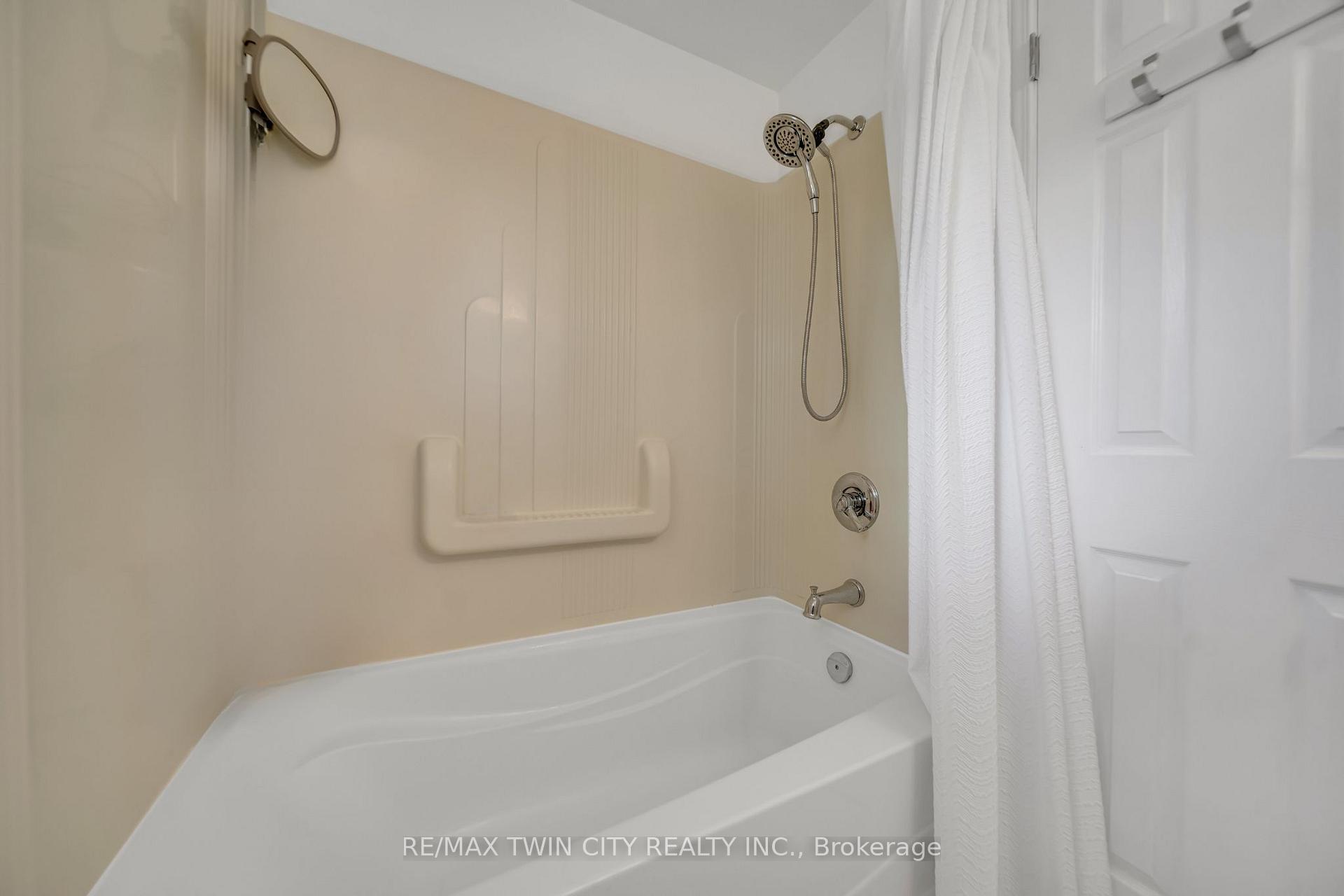 Photo 24 of 477 Strasburg Road, Kitchener — HOMEH
