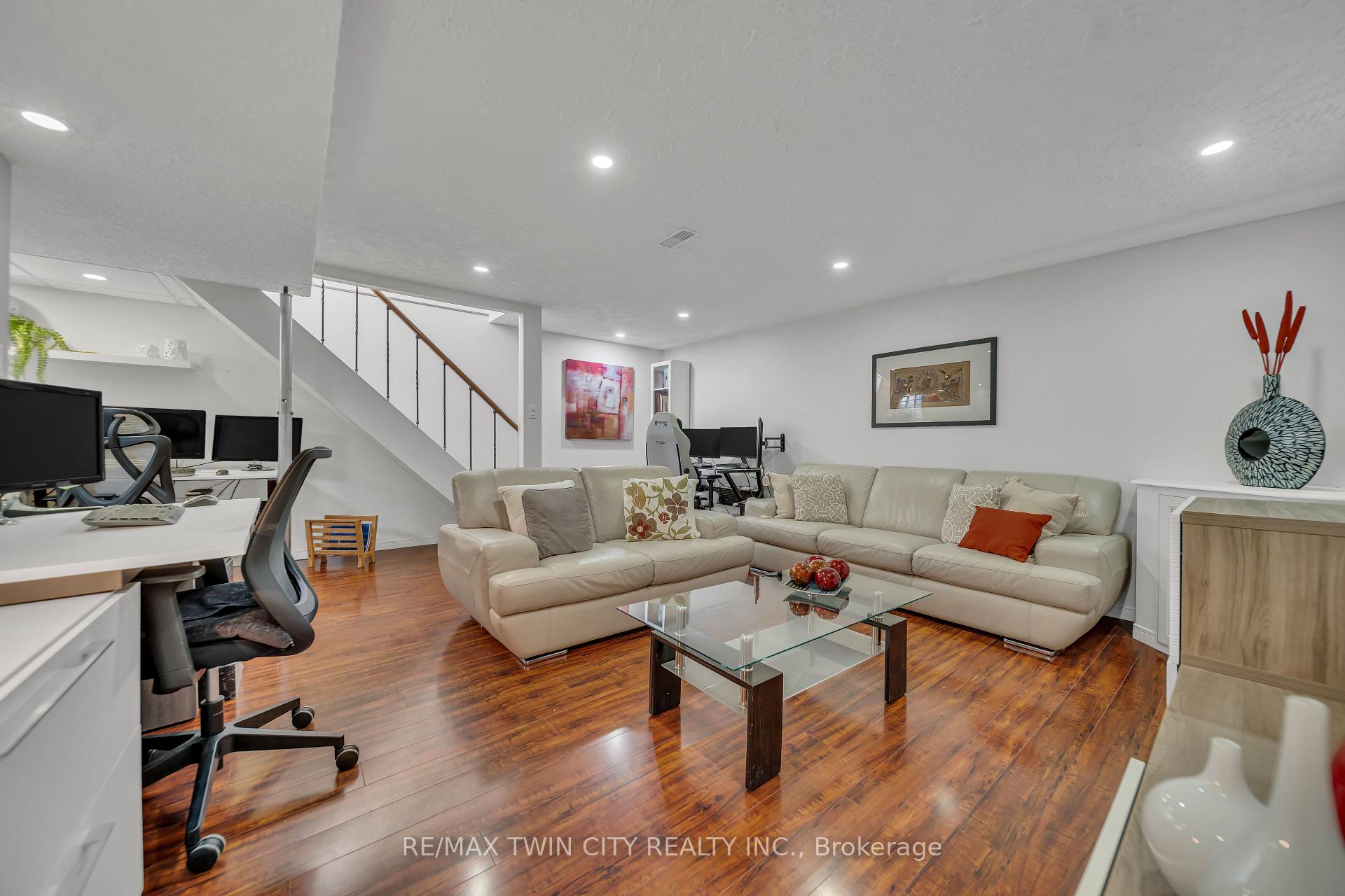 Photo 28 of 477 Strasburg Road, Kitchener — HOMEH