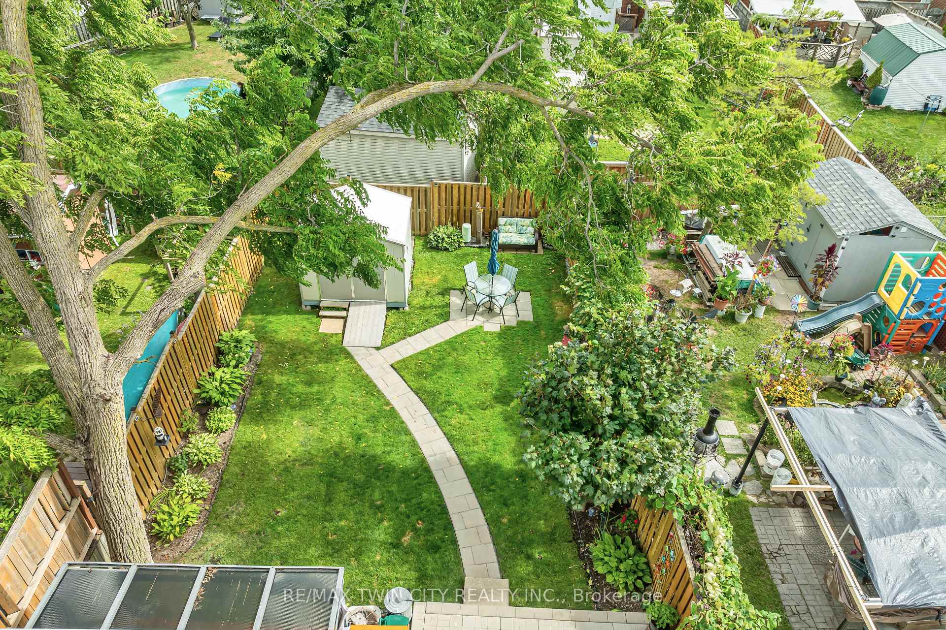 Photo 38 of 477 Strasburg Road, Kitchener — HOMEH