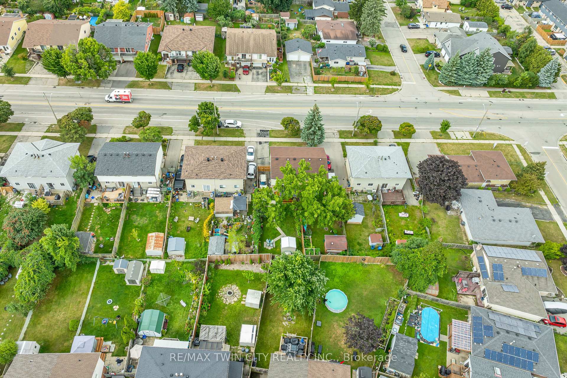 Photo 40 of 477 Strasburg Road, Kitchener — HOMEH